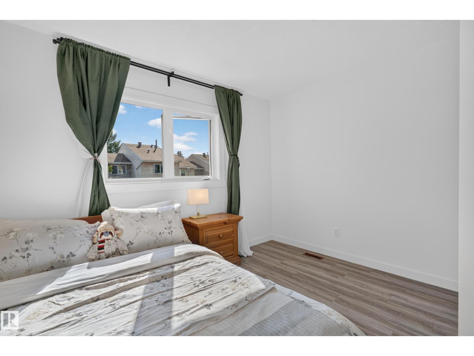 6712 36a Av Nw Property Photo 35