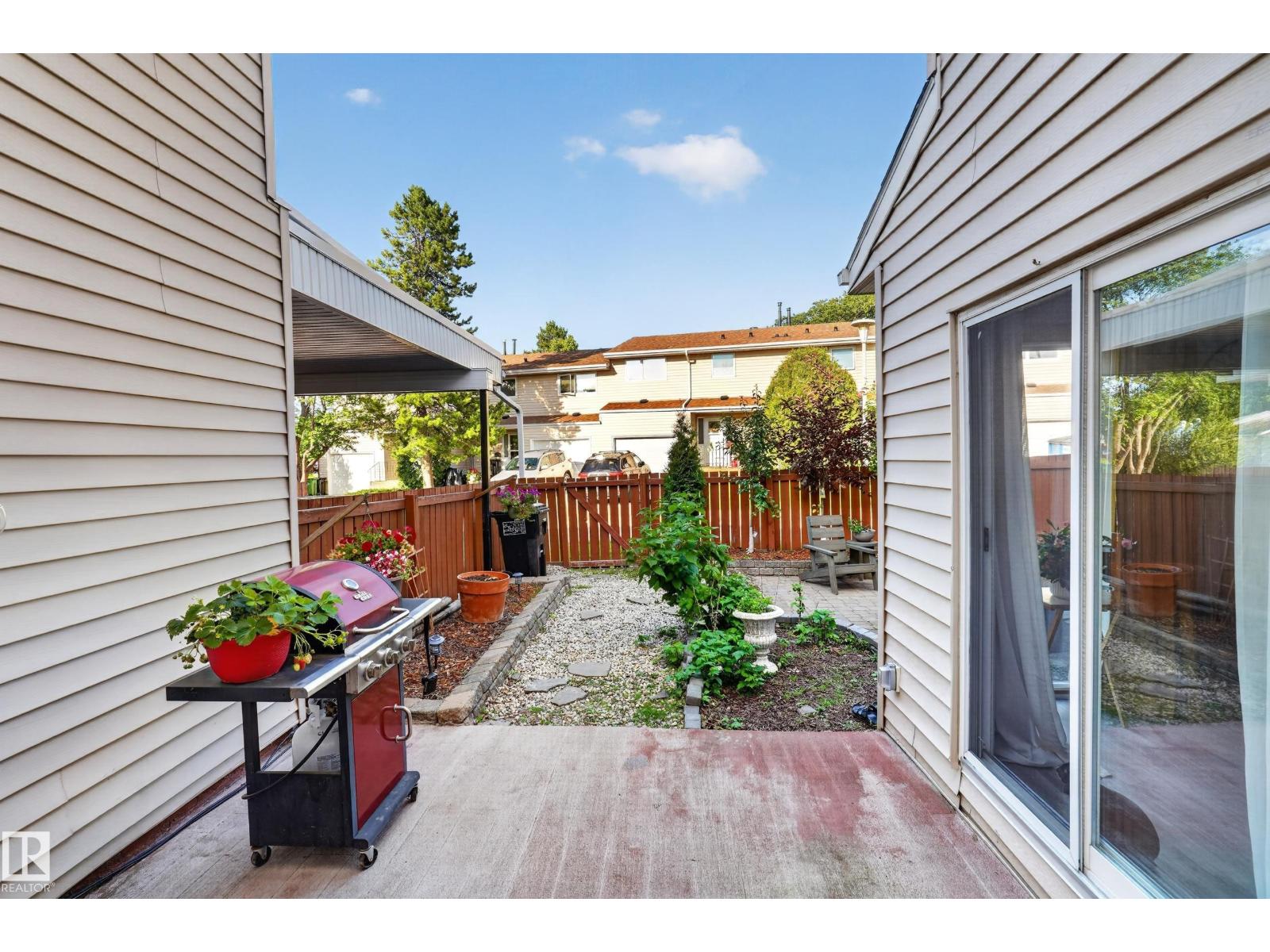 6712 36a Av Nw Property Photo 45