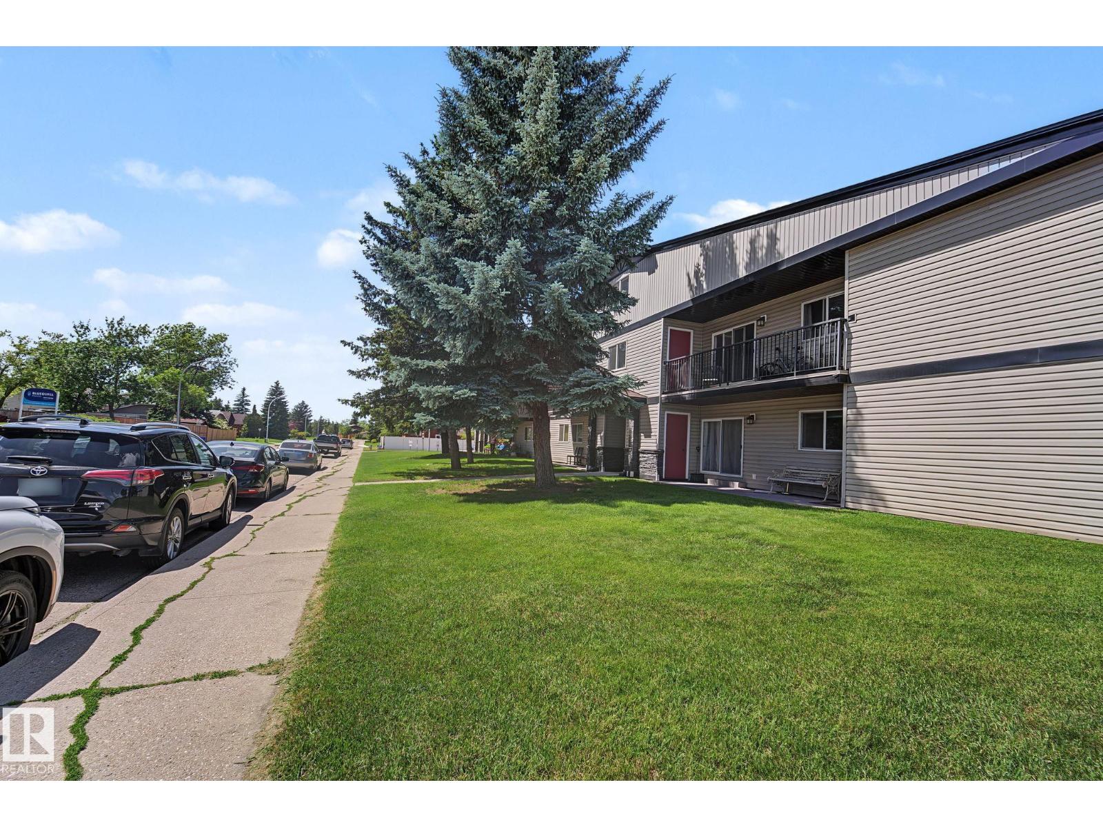 #6e 11608 28 Av Nw Nw Property Photo 2