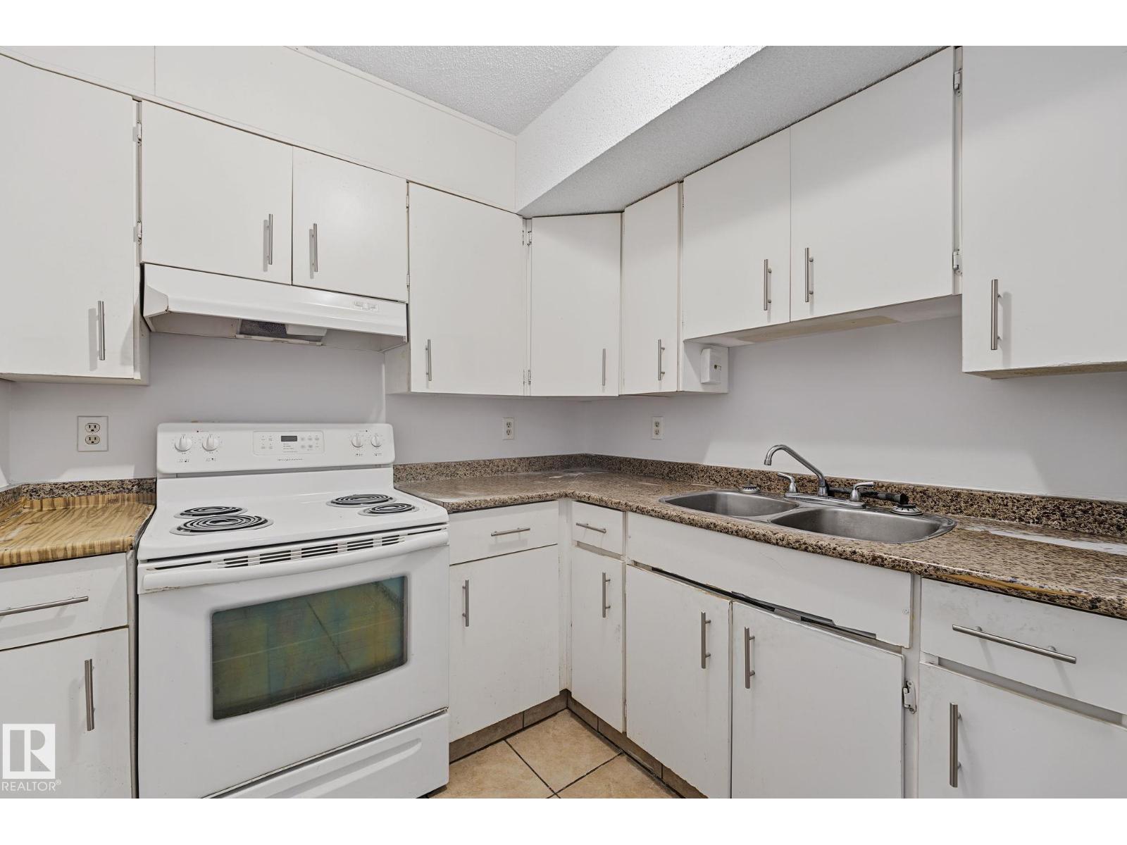 #6e 11608 28 Av Nw Nw Property Photo 16