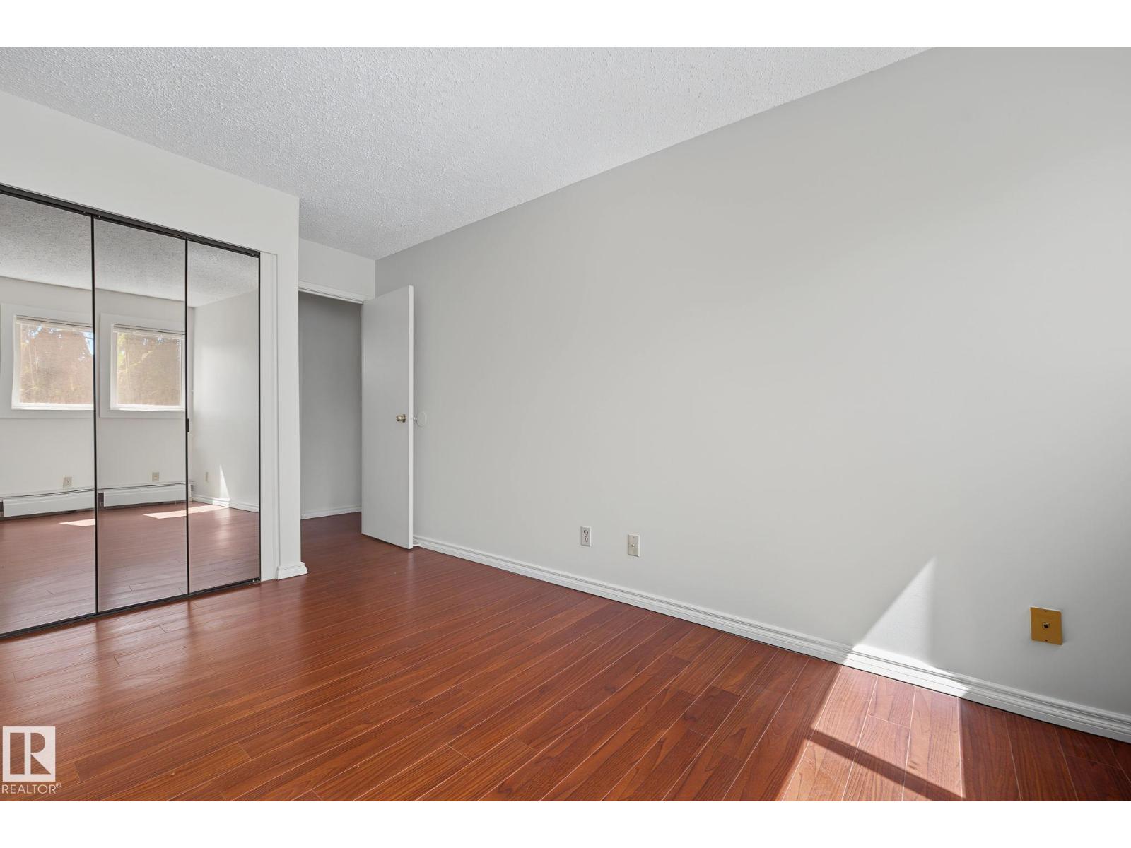 #6e 11608 28 Av Nw Nw Property Photo 25