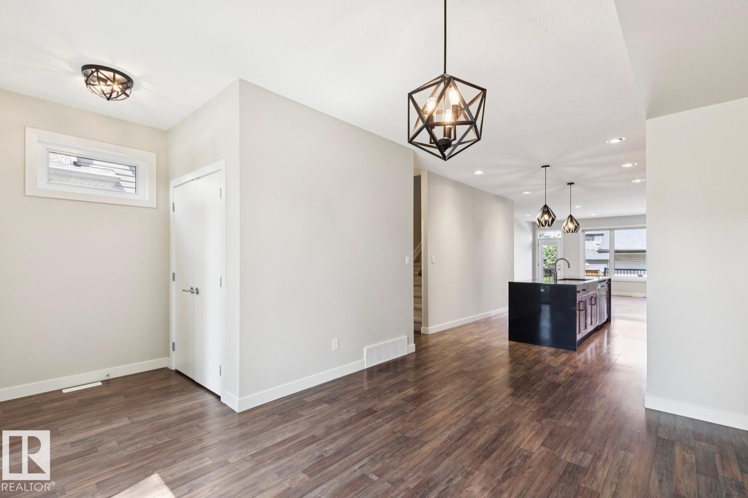 #3 10620 65 Av Nw Property Photo 4