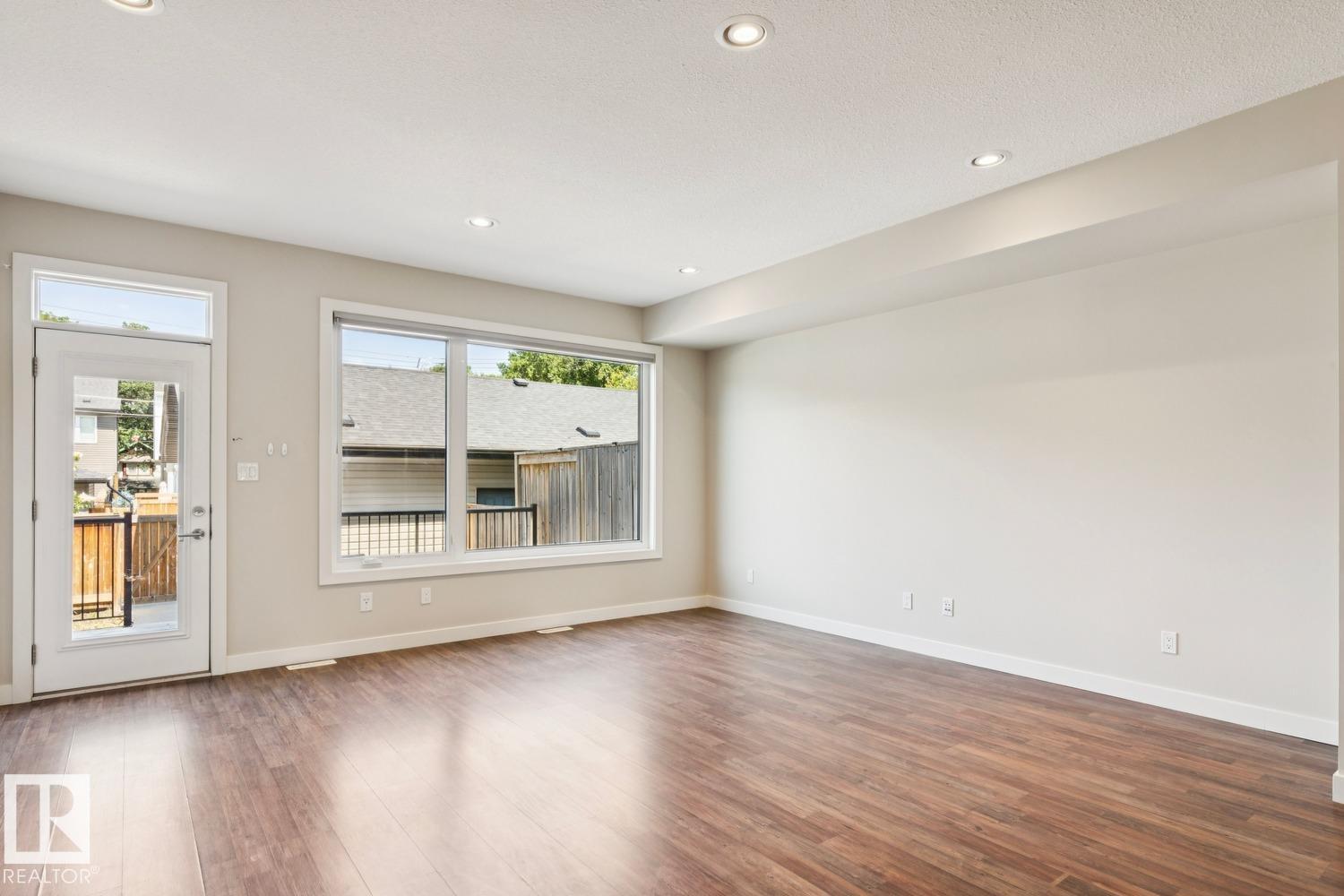 #3 10620 65 Av Nw Property Photo 14