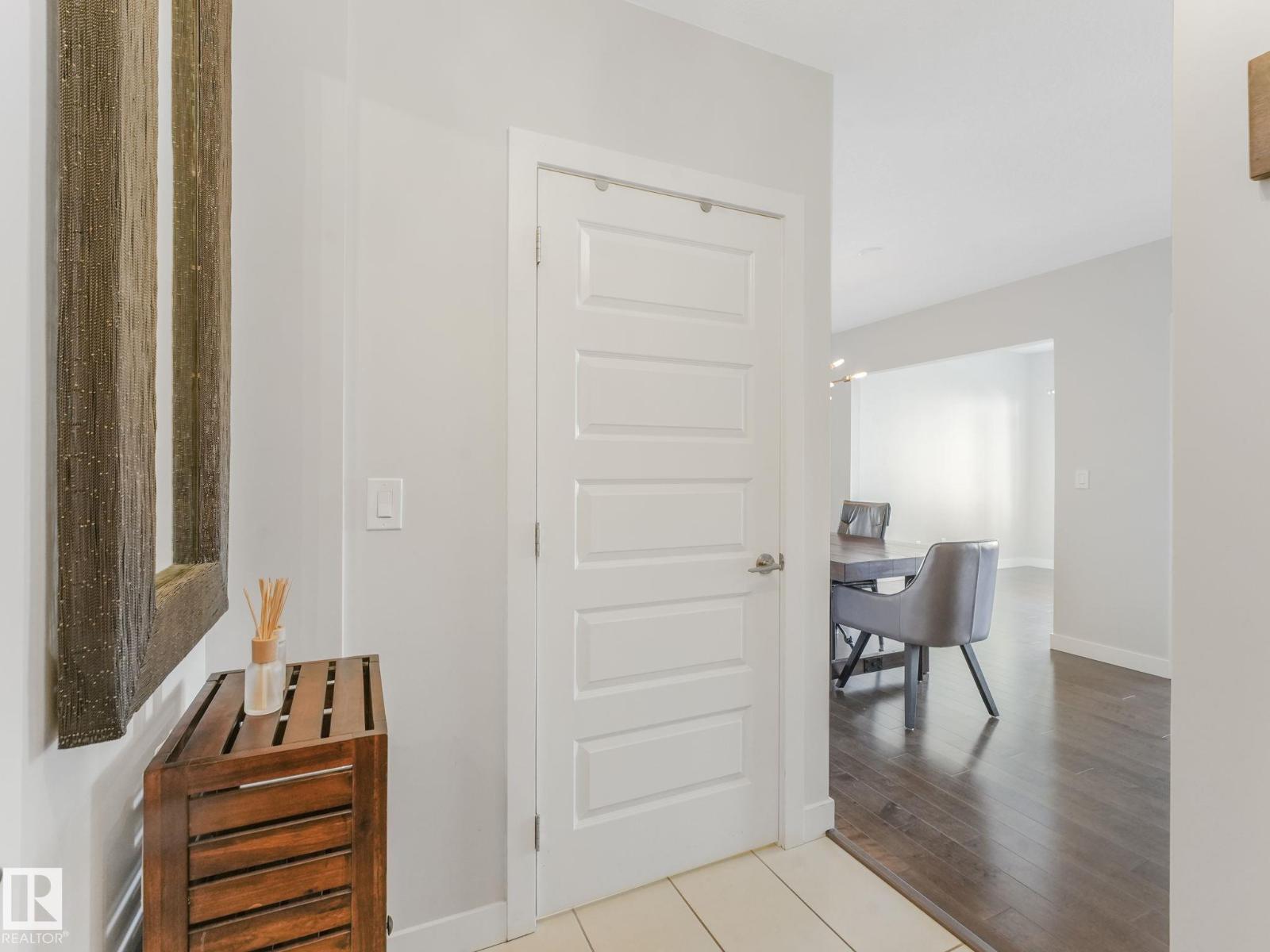 #416 5151 Windermere Bv Sw Property Photo 14