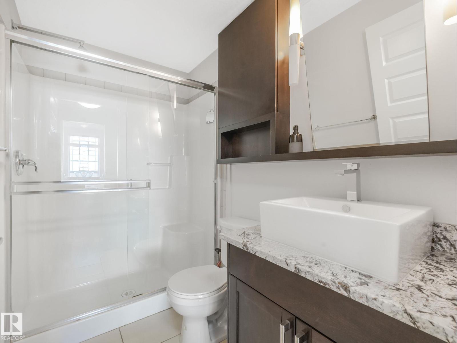 #416 5151 Windermere Bv Sw Property Photo 31
