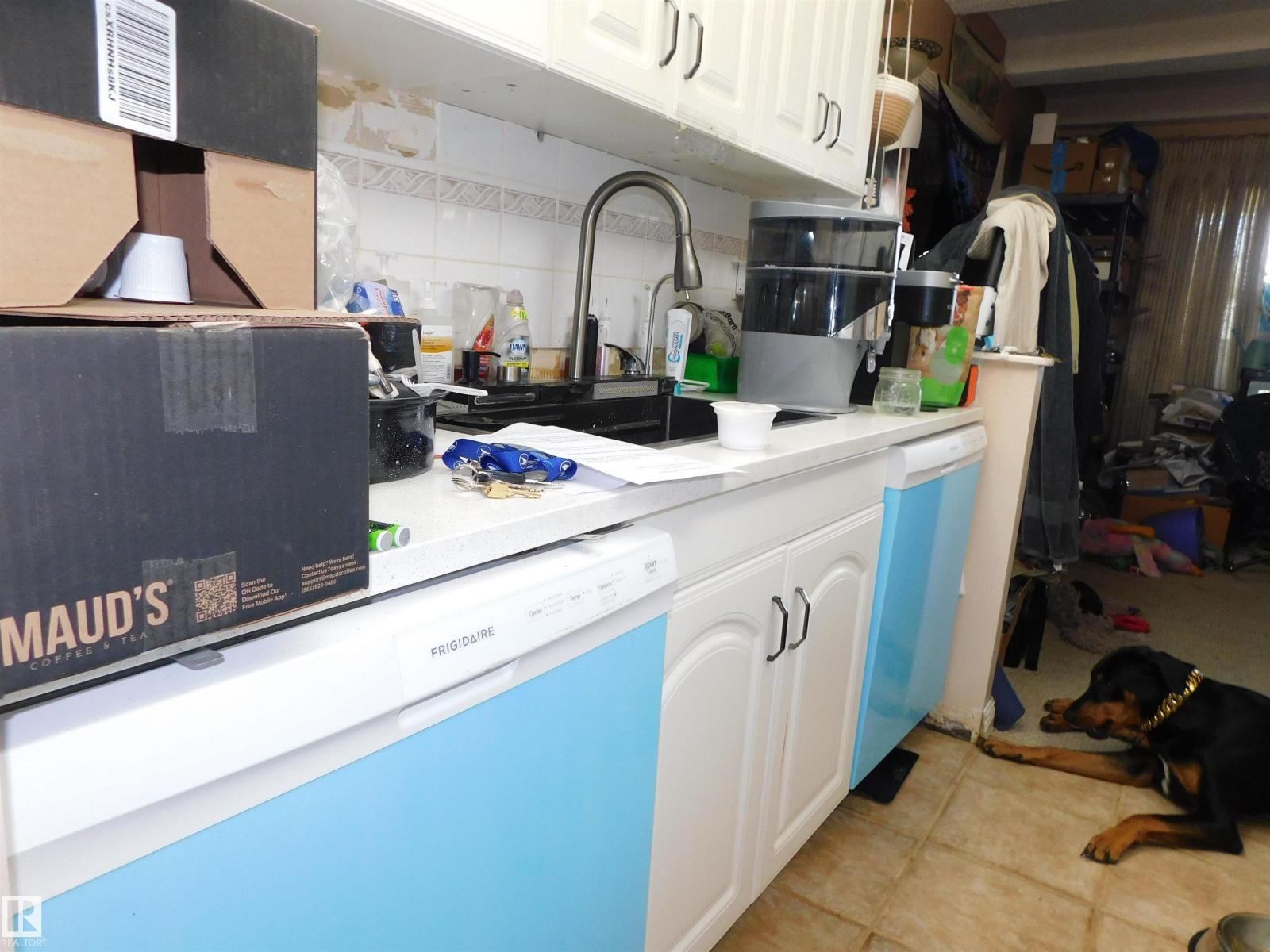 #1402 9918 101 St Nw Property Photo 4