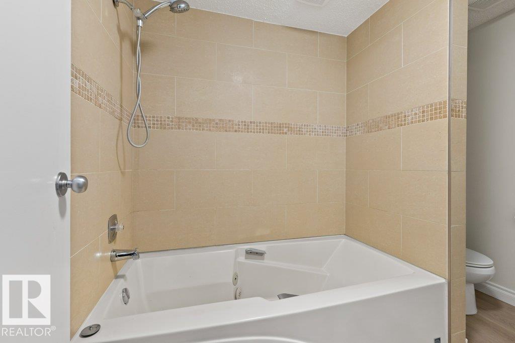 119 Grandin Woods Es Property Photo 40