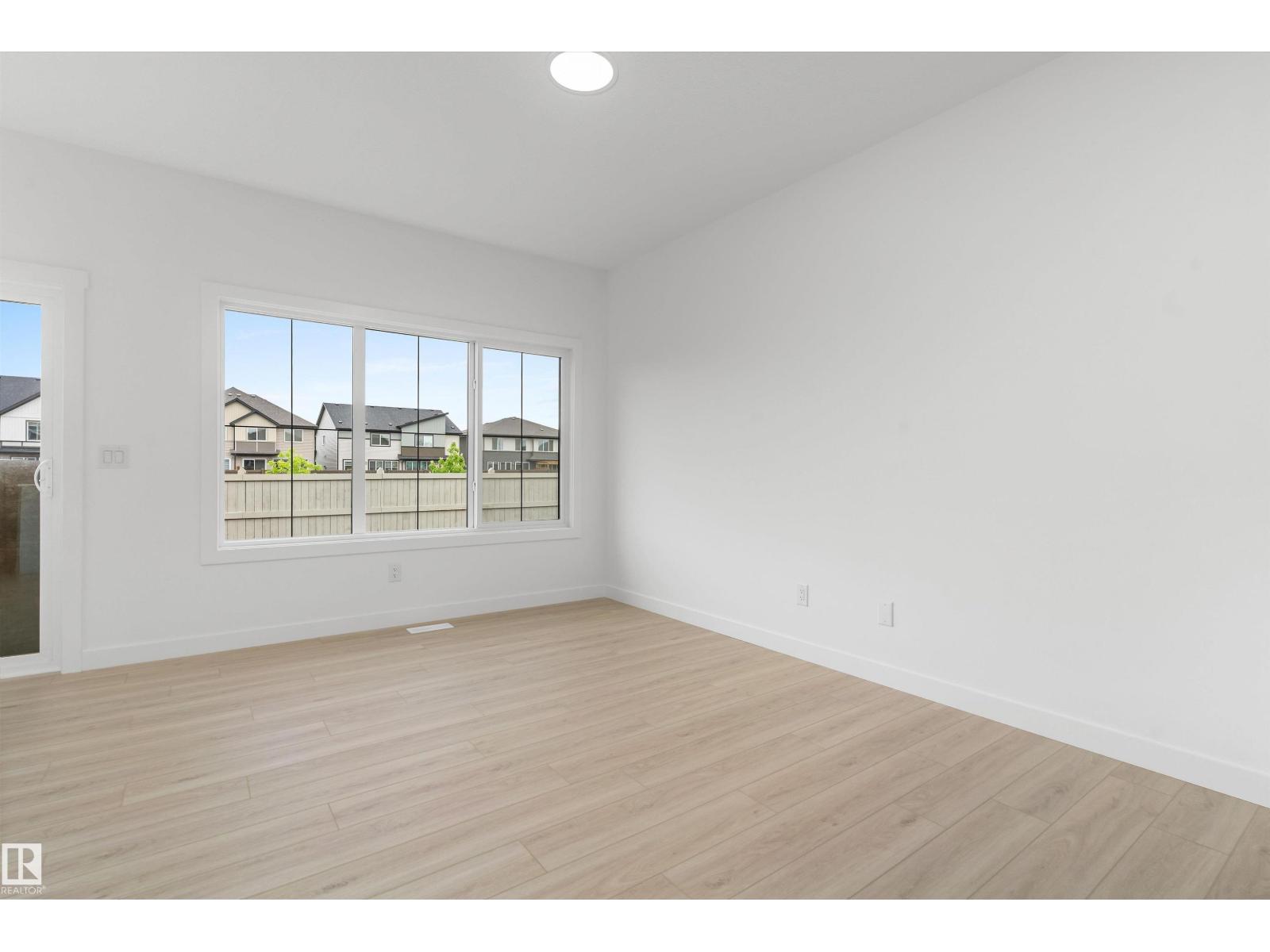 1848 187 St Nw Property Photo 4