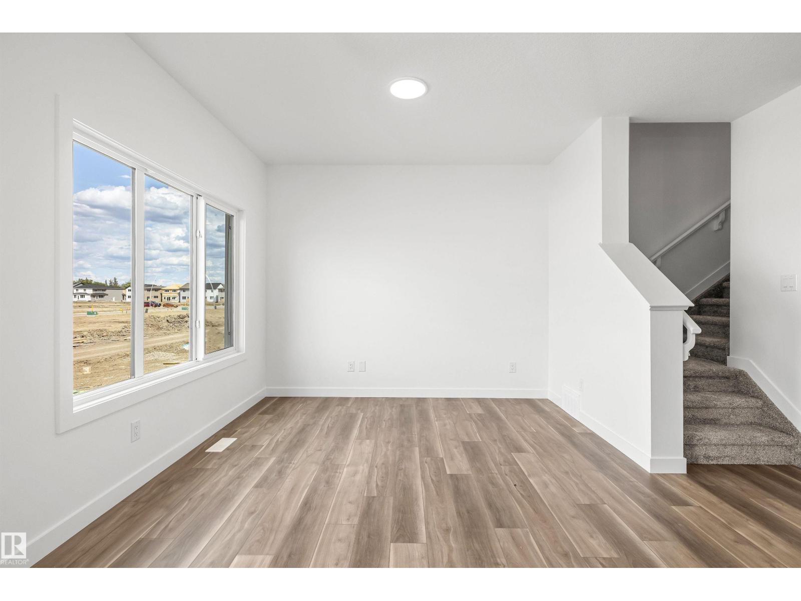1850 187 St Nw Property Photo 14