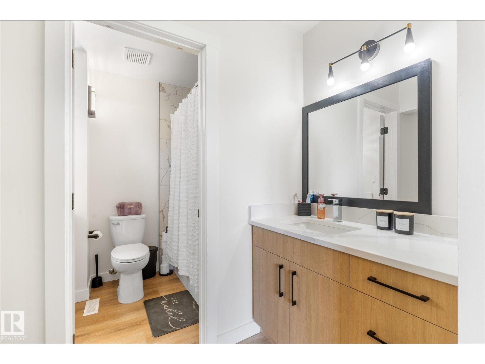 4009 37 Av Nw Property Photo 18
