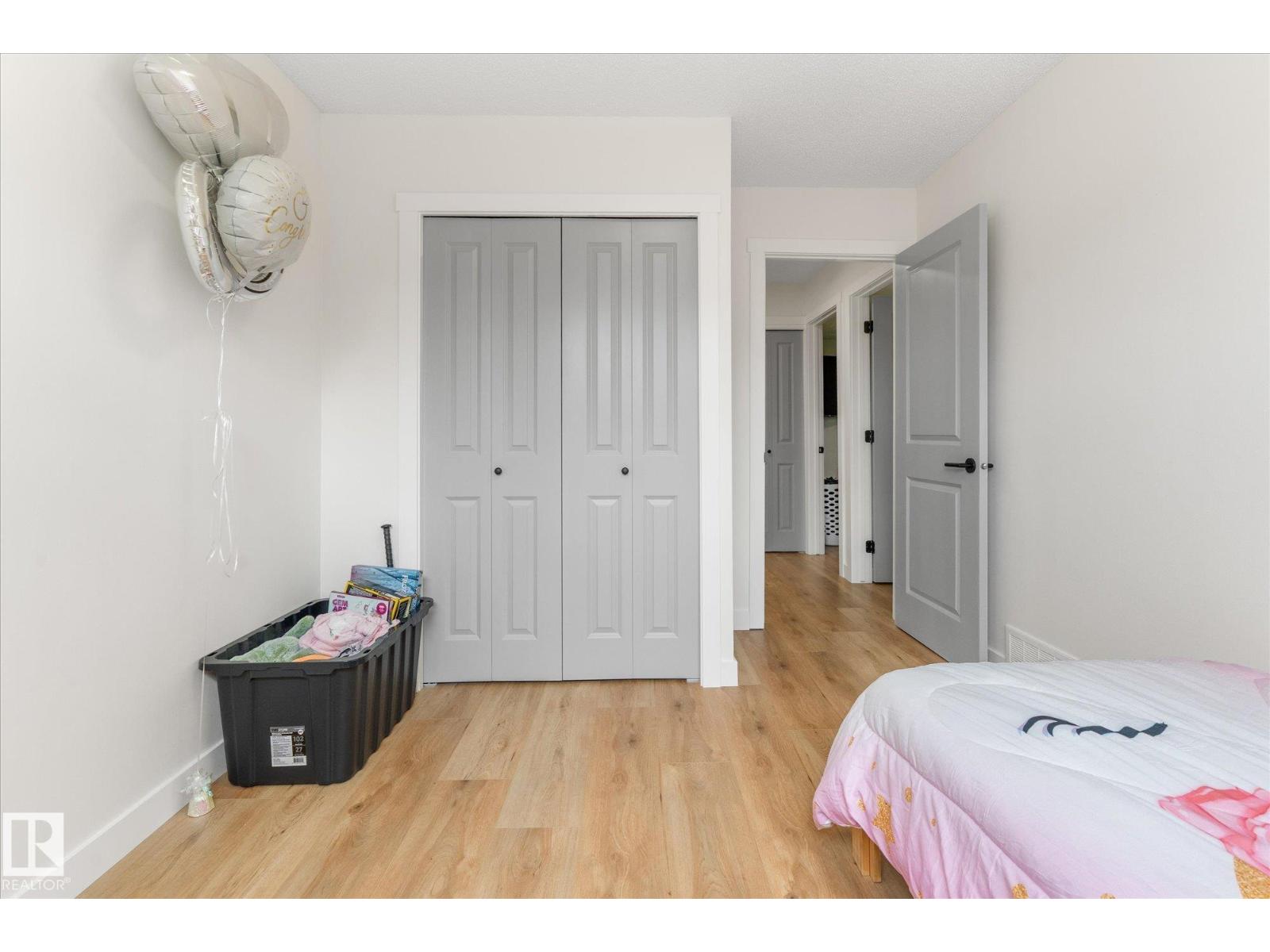 4009 37 Av Nw Property Photo 23