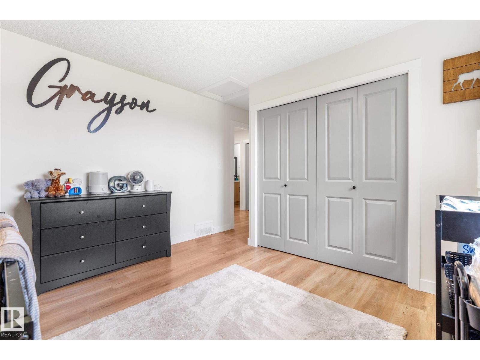 4009 37 Av Nw Property Photo 25