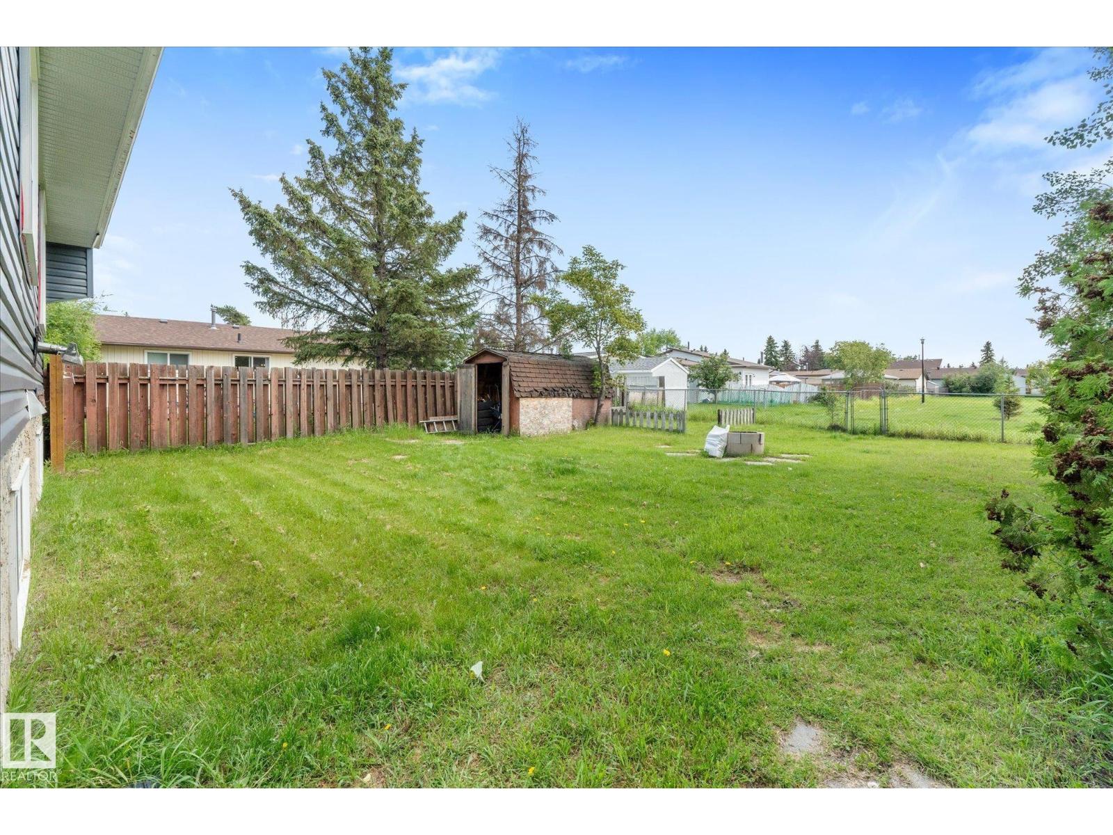 4009 37 Av Nw Property Photo 35