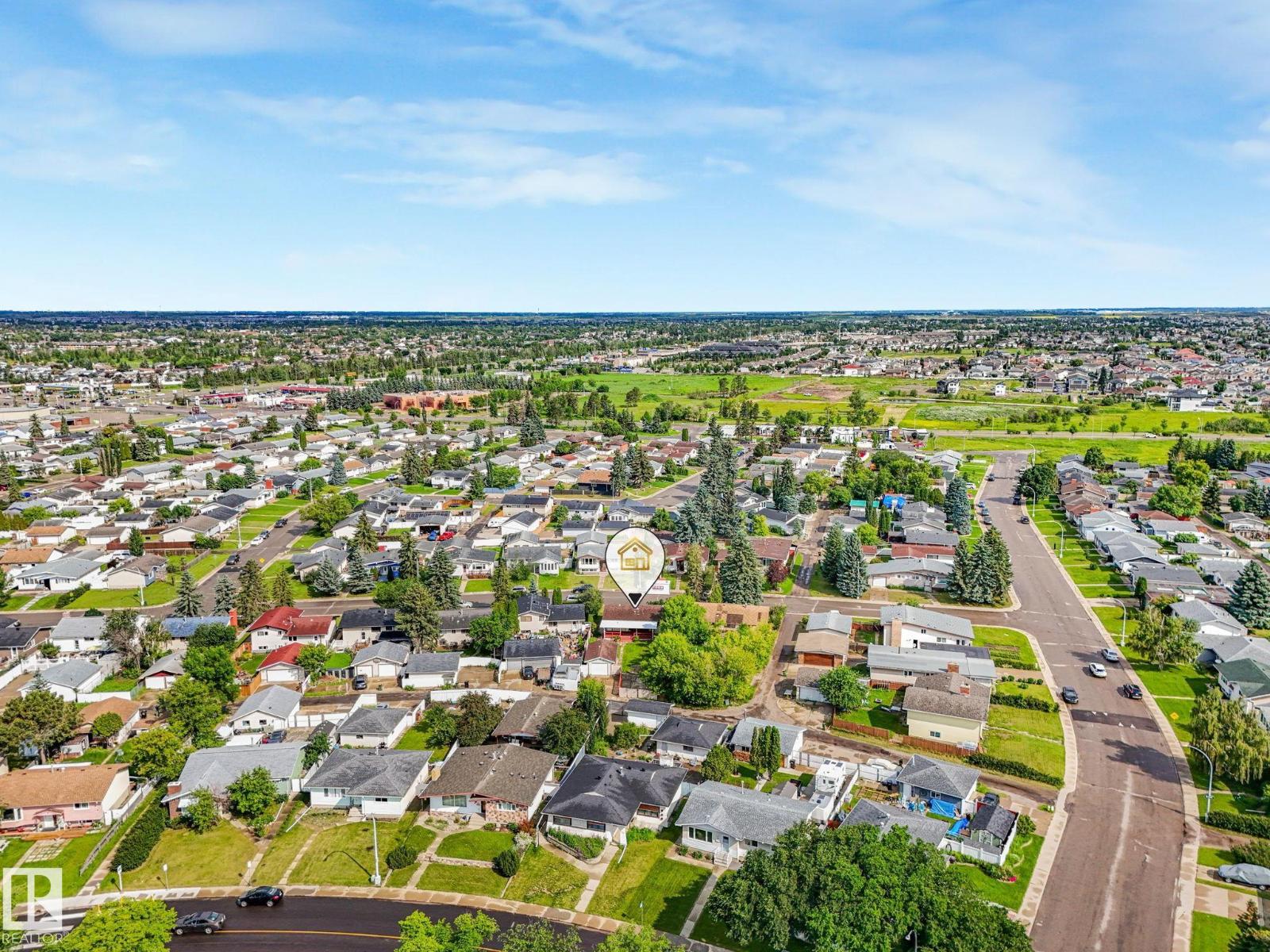 9315 151 Av Nw Property Photo 17