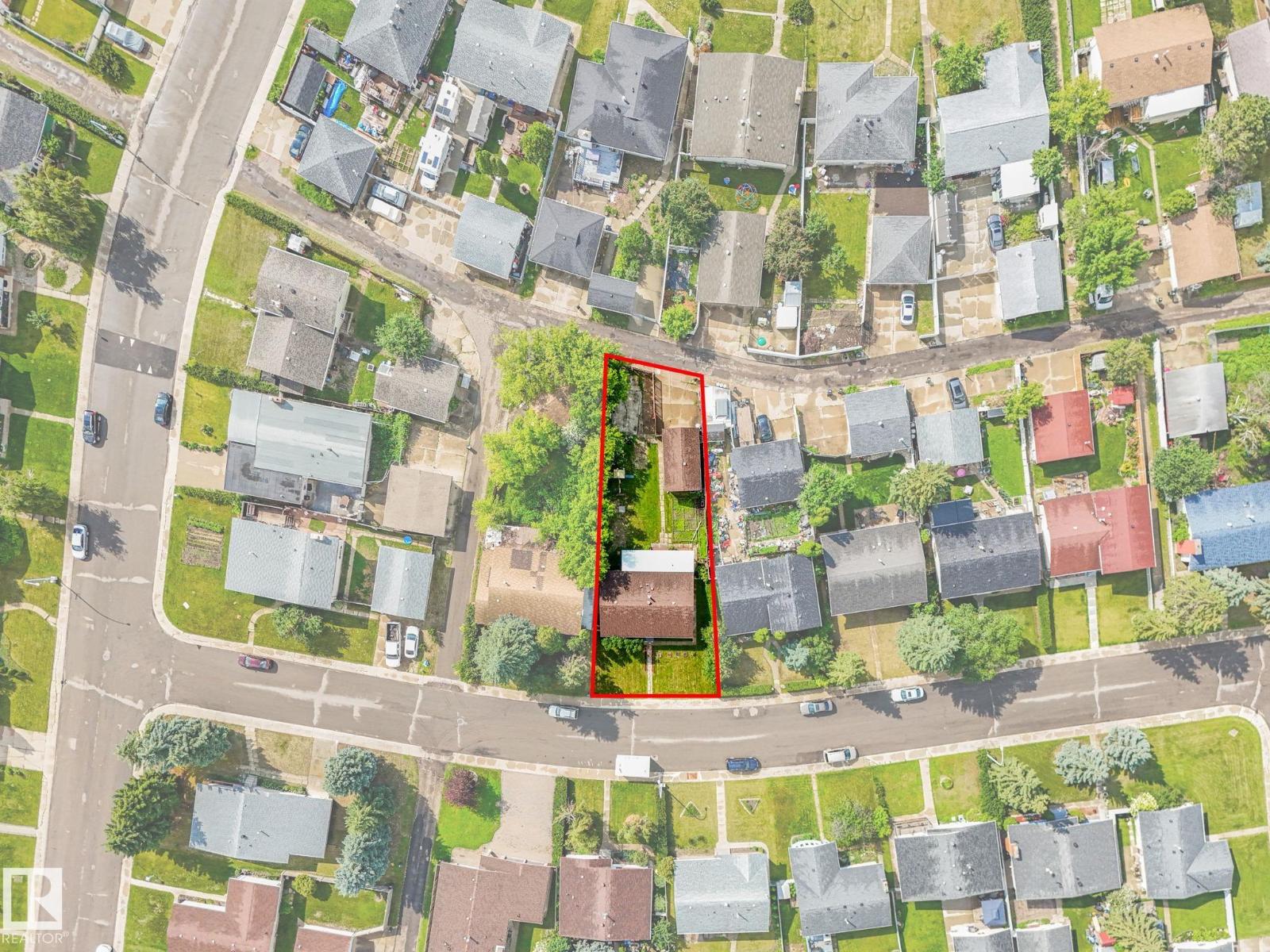 9315 151 Av Nw Property Photo 23