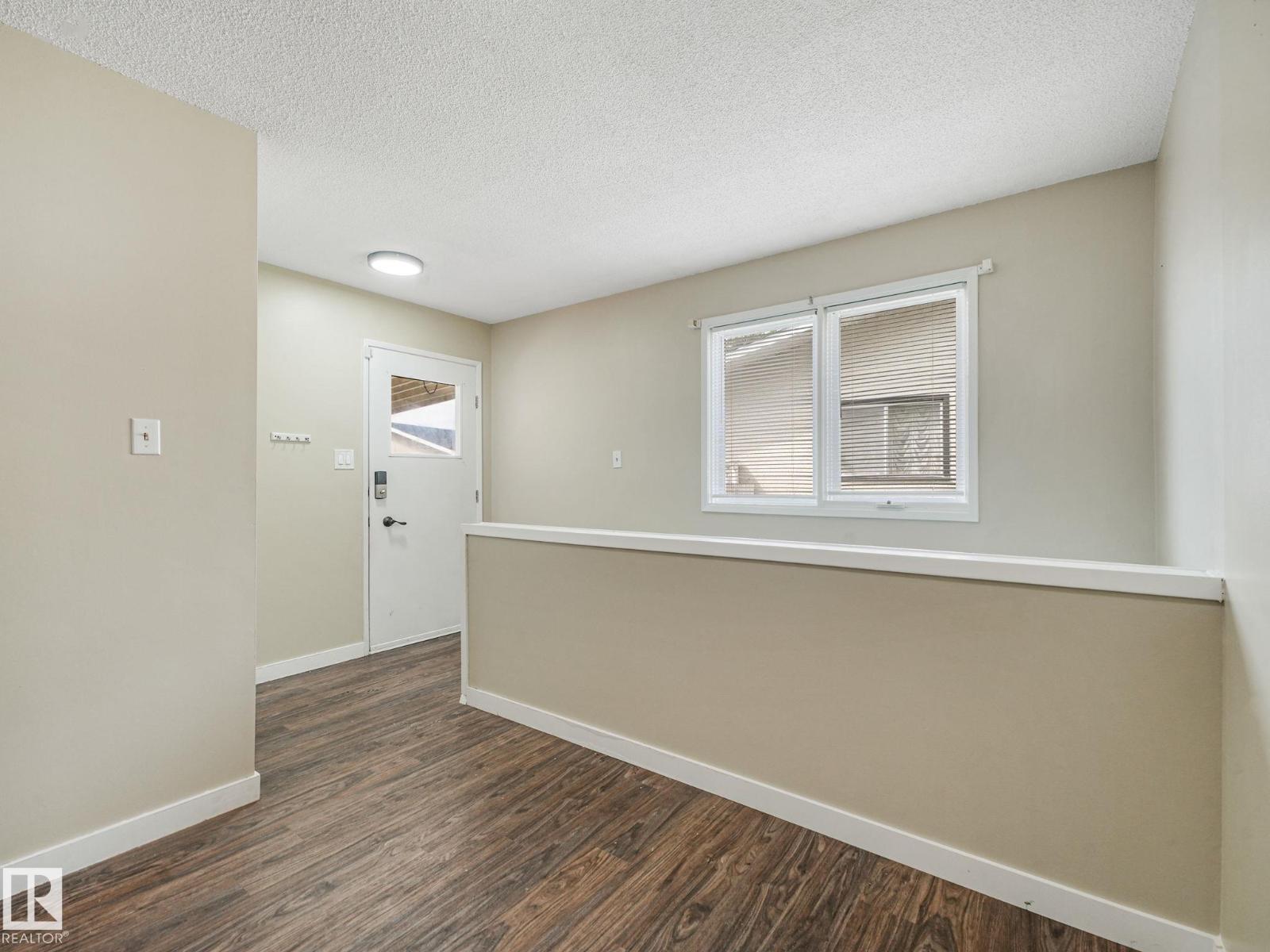9315 151 Av Nw Property Photo 31