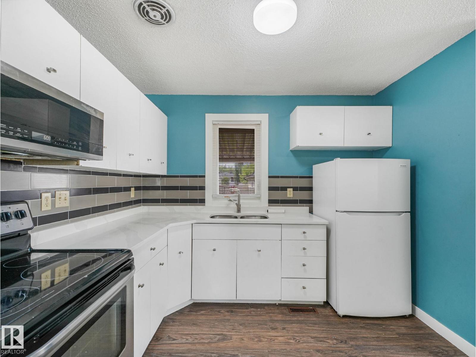 9315 151 Av Nw Property Photo 34