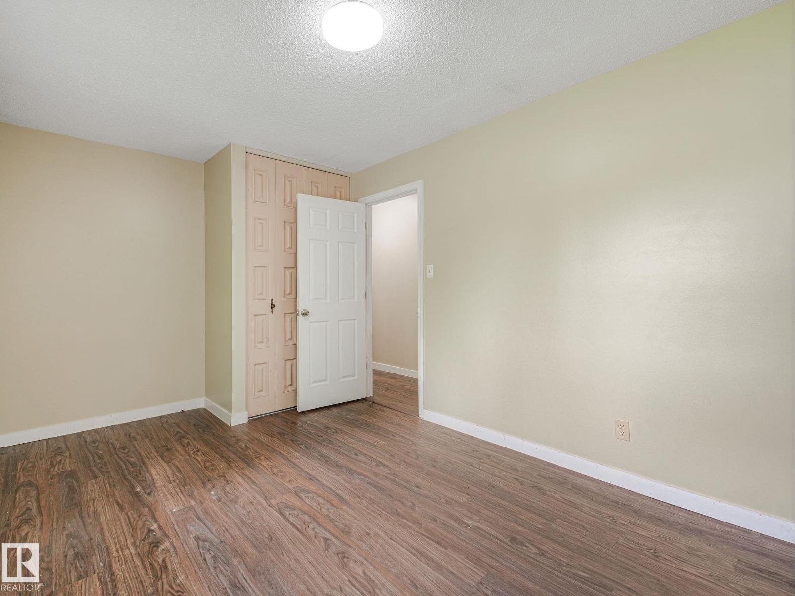 9315 151 Av Nw Property Photo 44