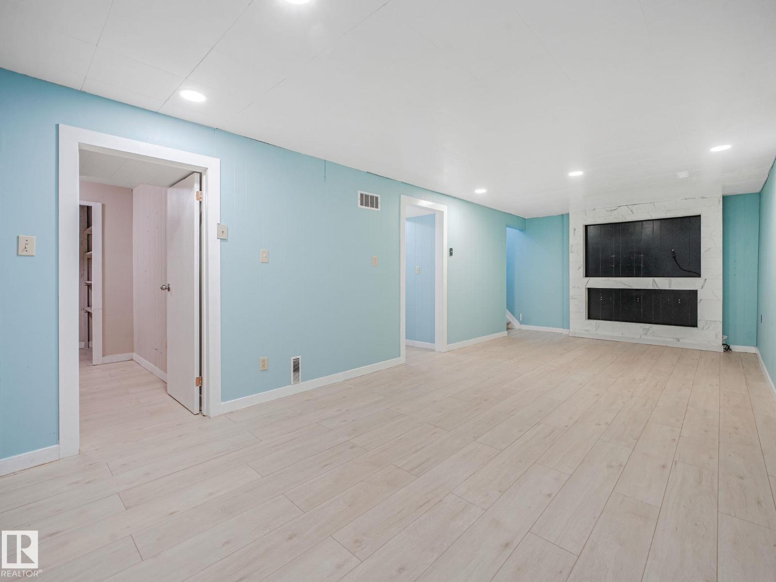 9315 151 Av Nw Property Photo 49