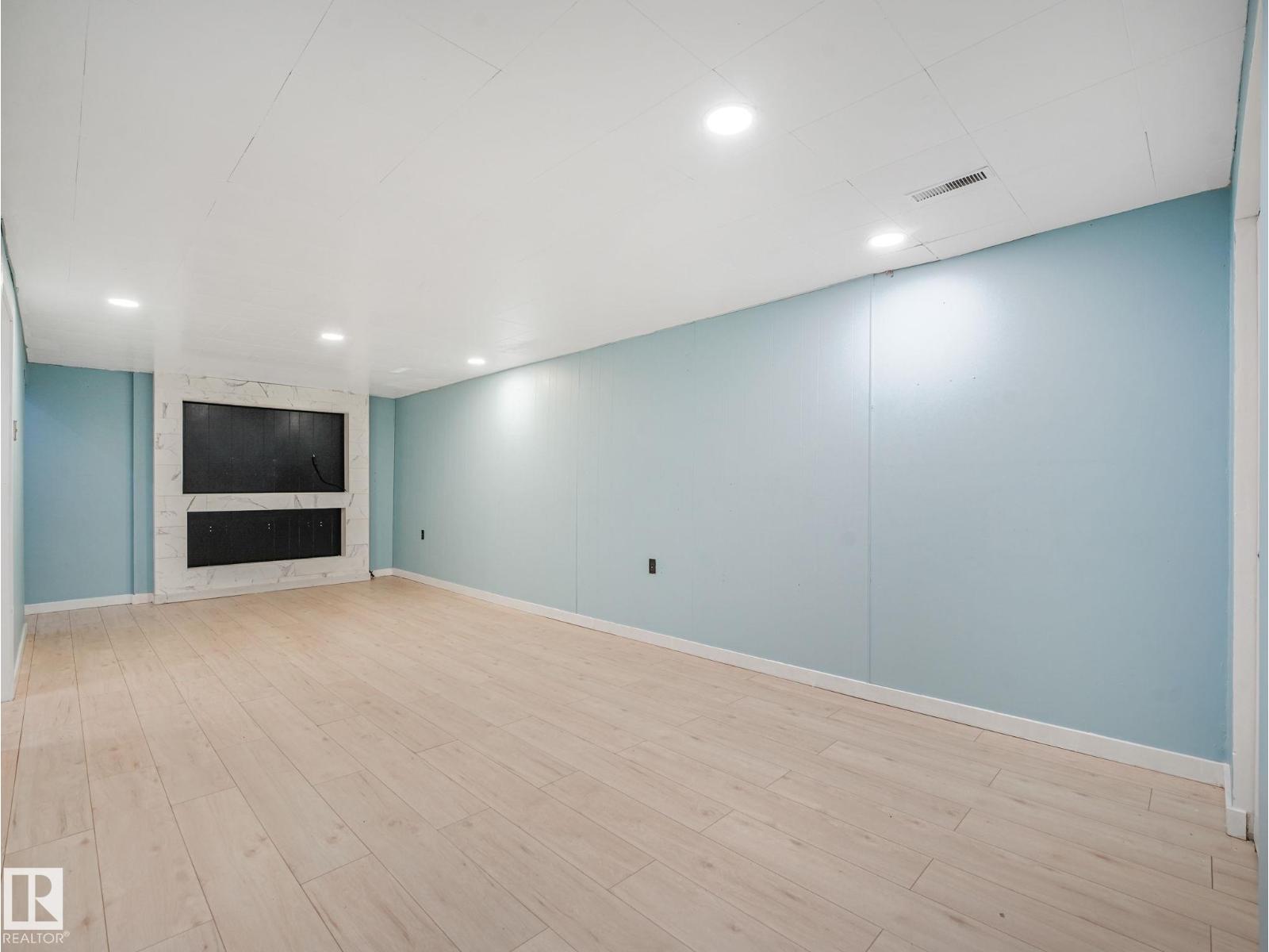 9315 151 Av Nw Property Photo 50