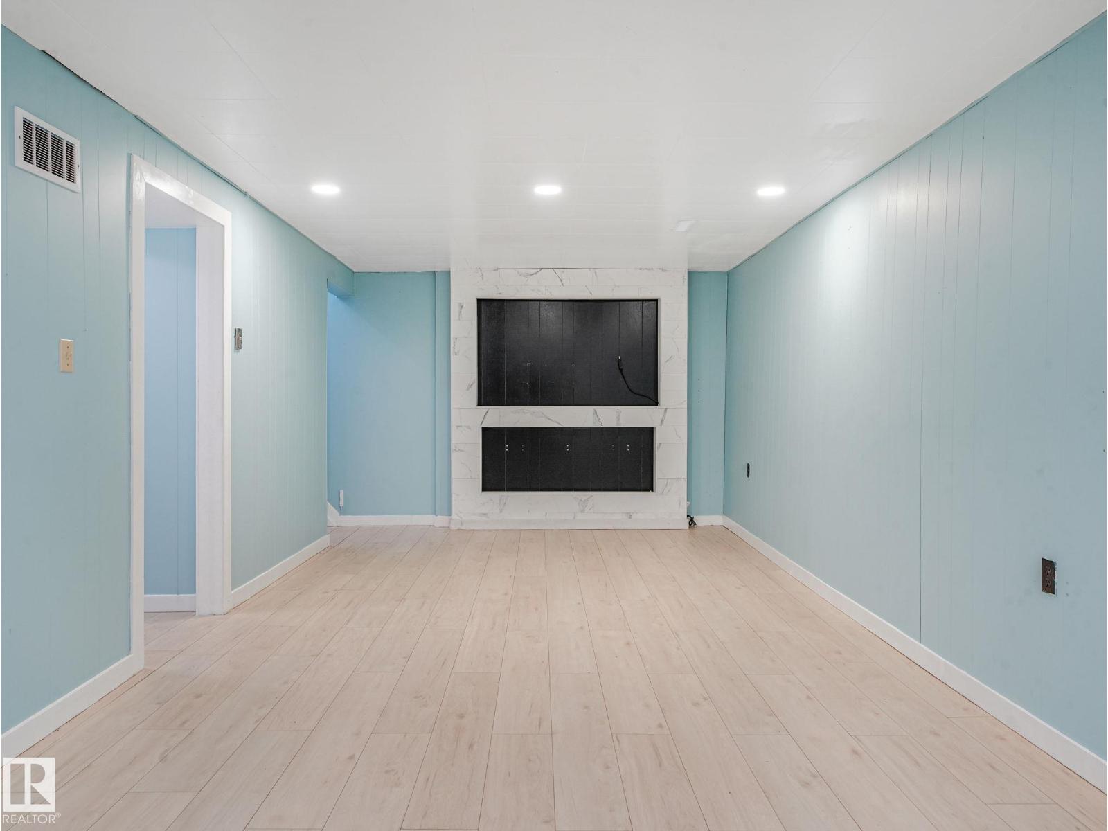 9315 151 Av Nw Property Photo 51