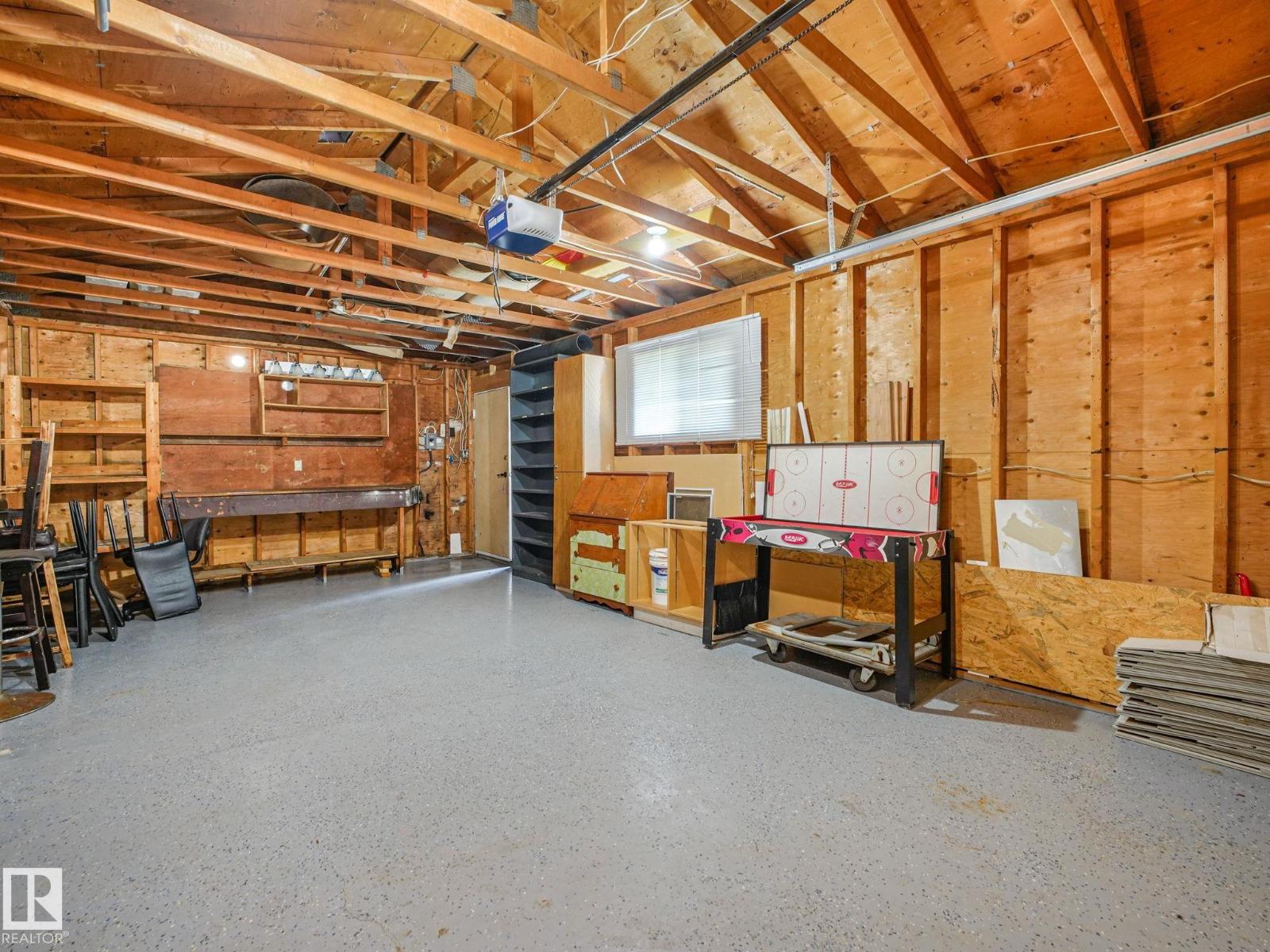 9315 151 Av Nw Property Photo 64