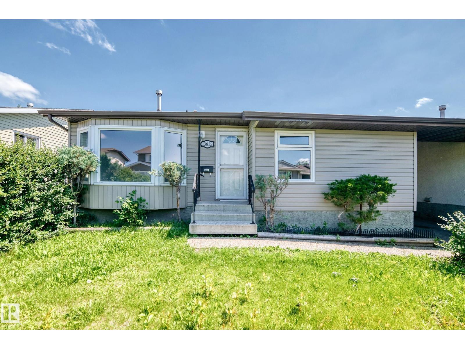 13835 114 St Nw Property Photo 1