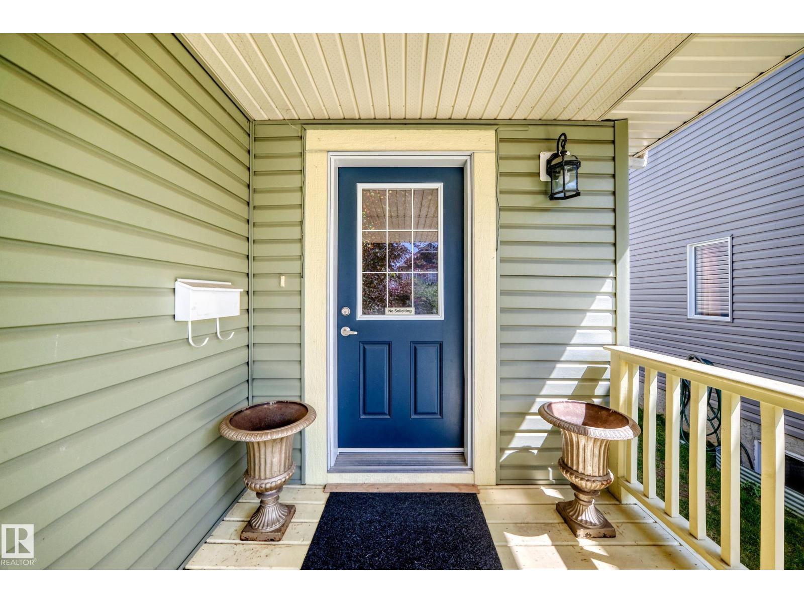 211 59 St Sw Property Photo 2