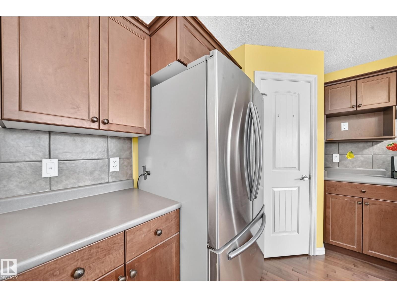 211 59 St Sw Property Photo 8
