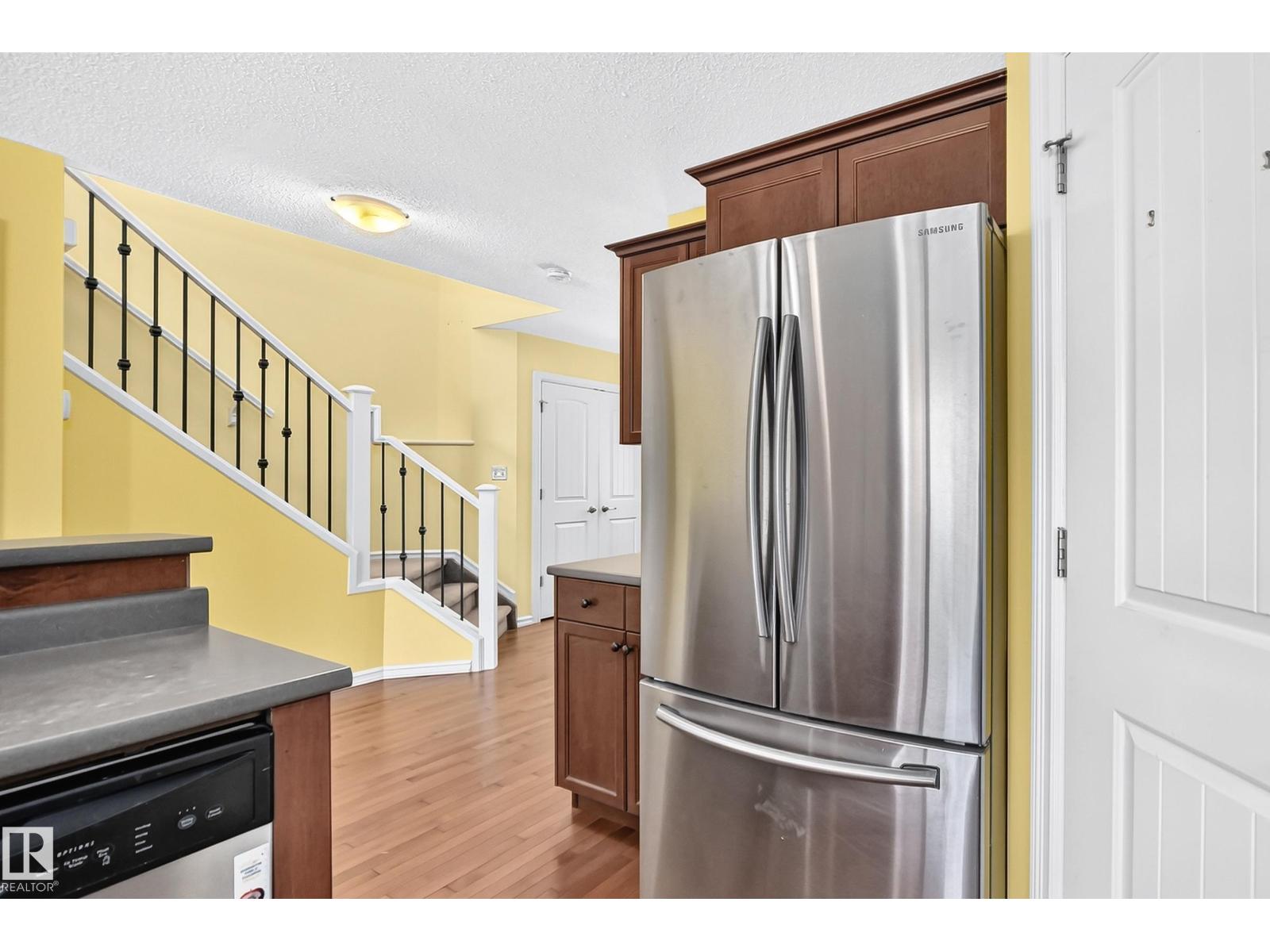 211 59 St Sw Property Photo 9