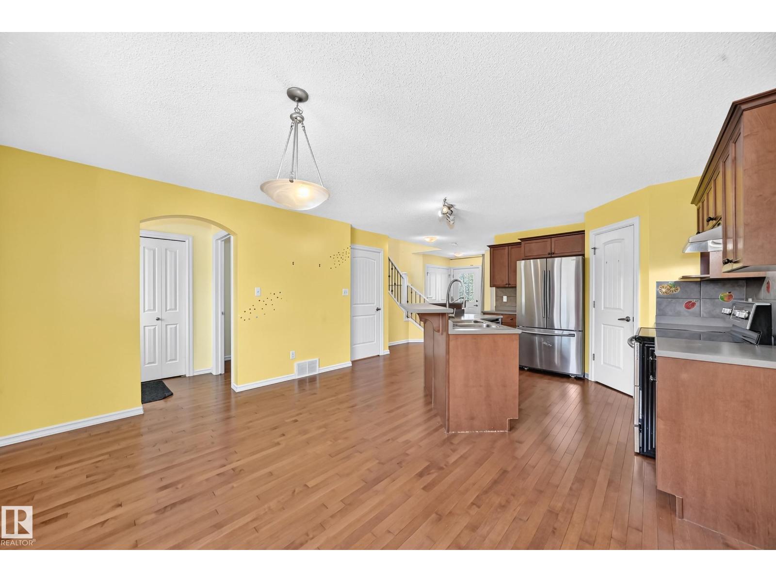 211 59 St Sw Property Photo 16