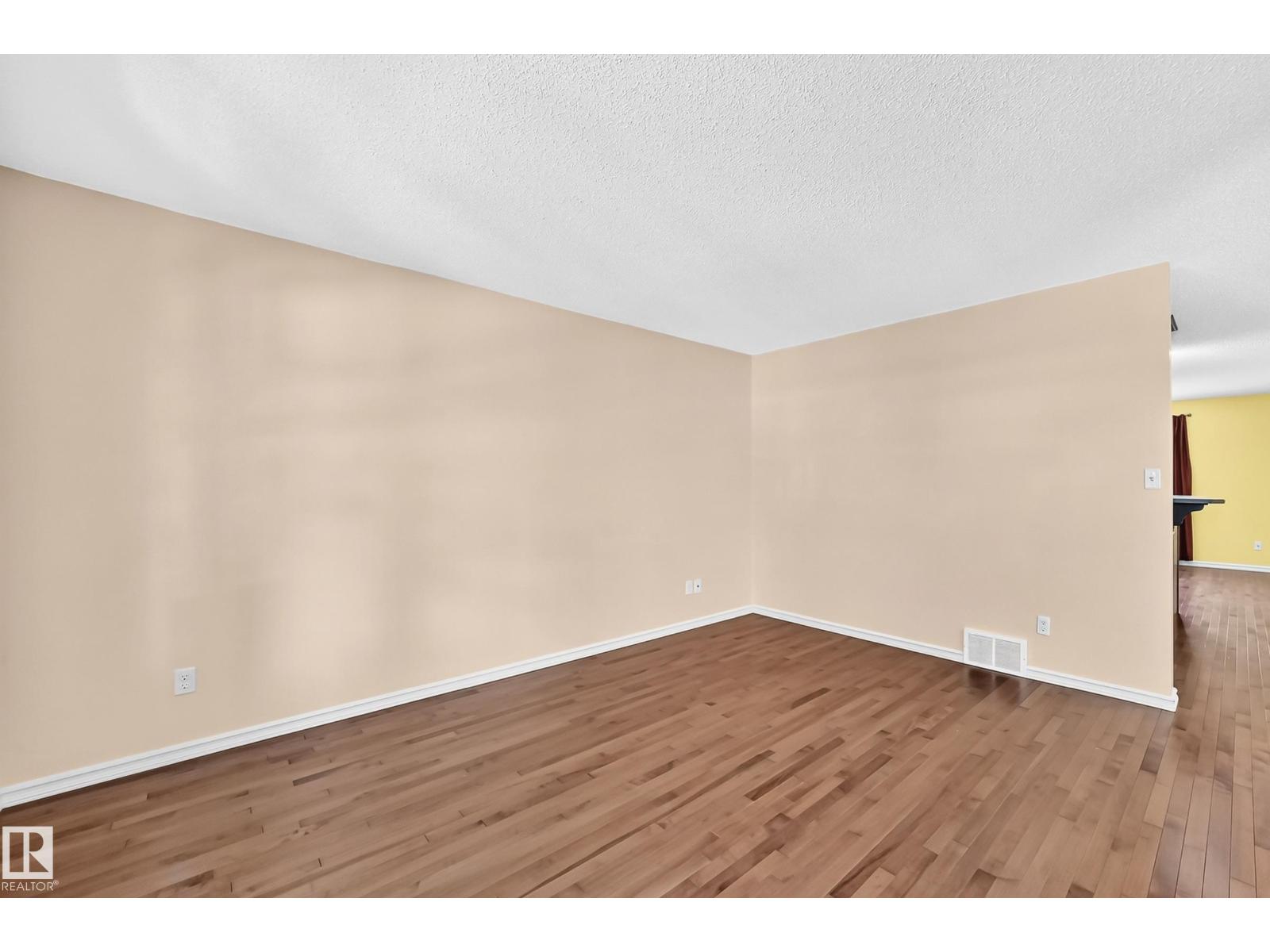 211 59 St Sw Property Photo 20