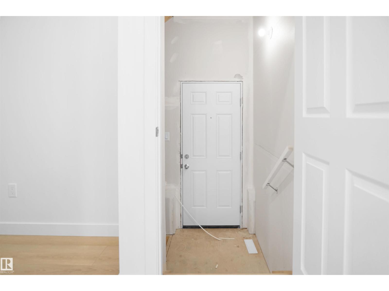 28 Elis Li Property Photo 29