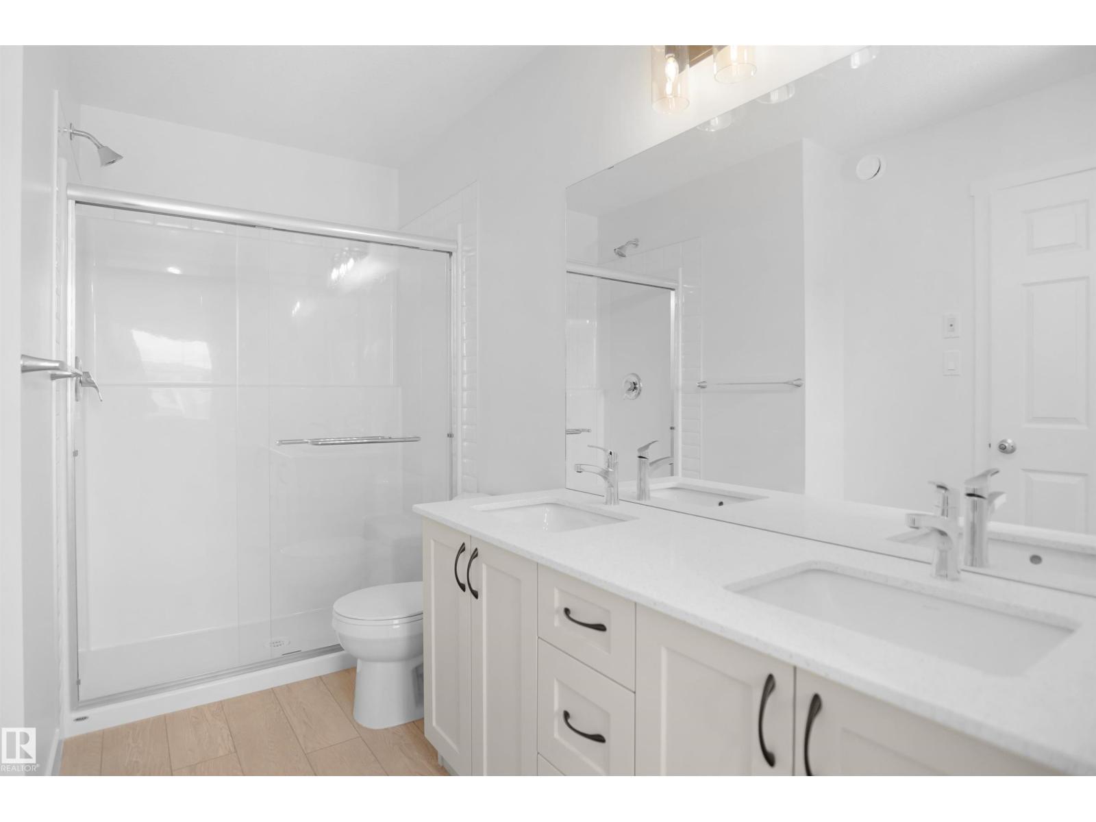 7323 181 Av Nw Property Photo 24
