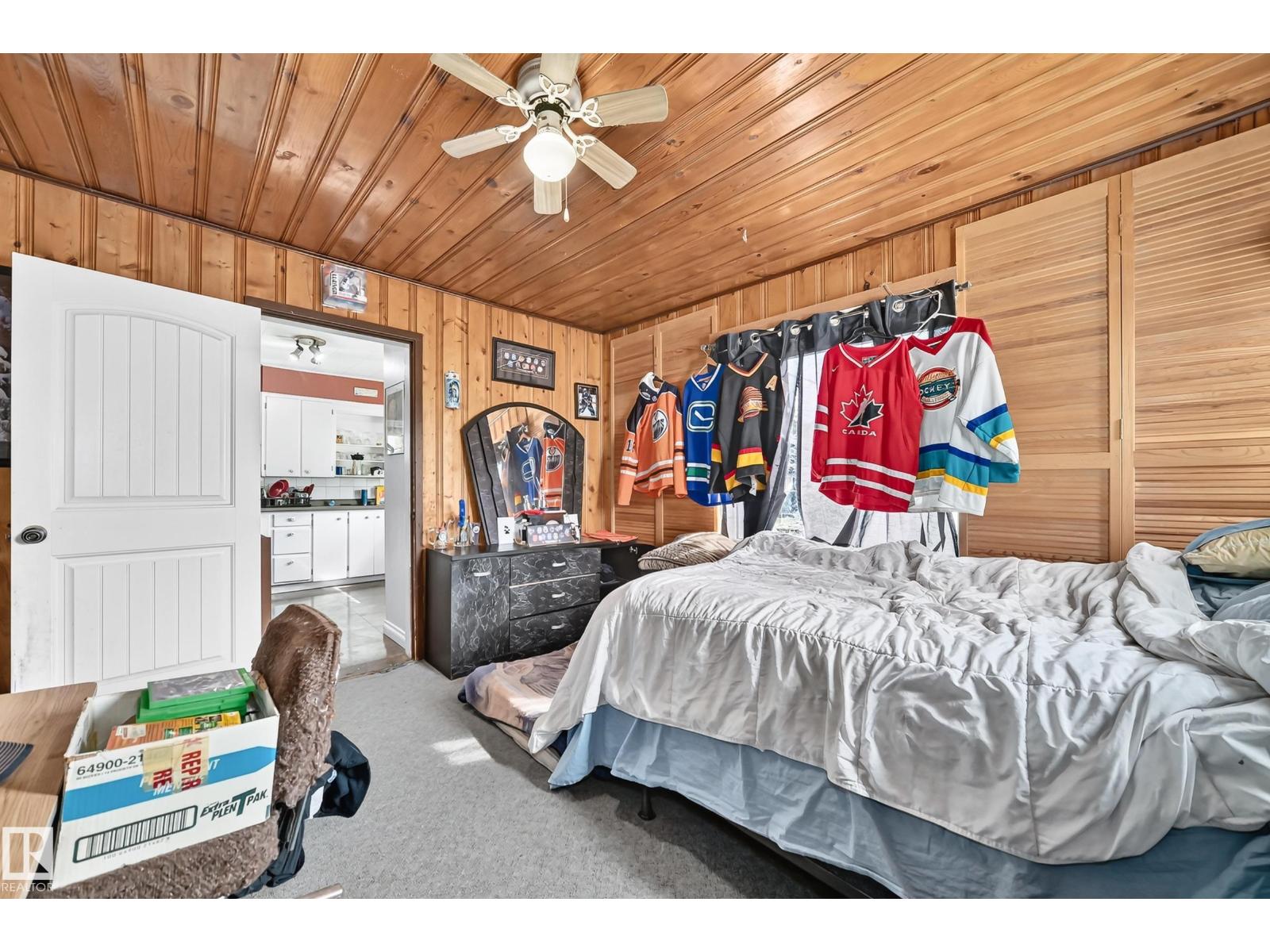 11939 89 St Nw Property Photo 18