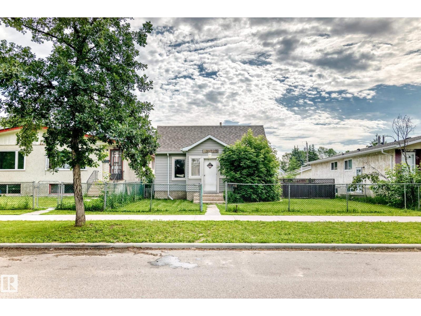11939 89 St Nw Property Photo 42