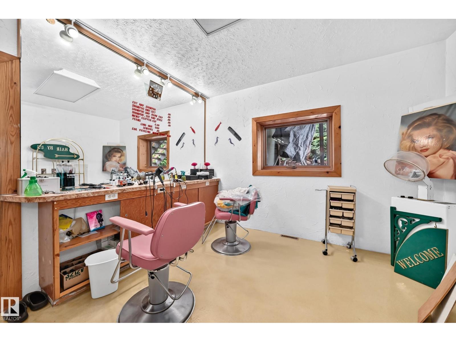52110 & 52112 Hghway 759 Property Photo 32
