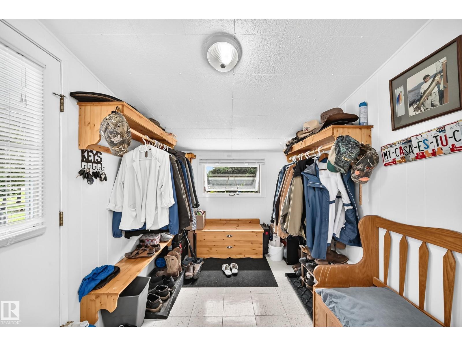 52110 & 52112 Hghway 759 Property Photo 53