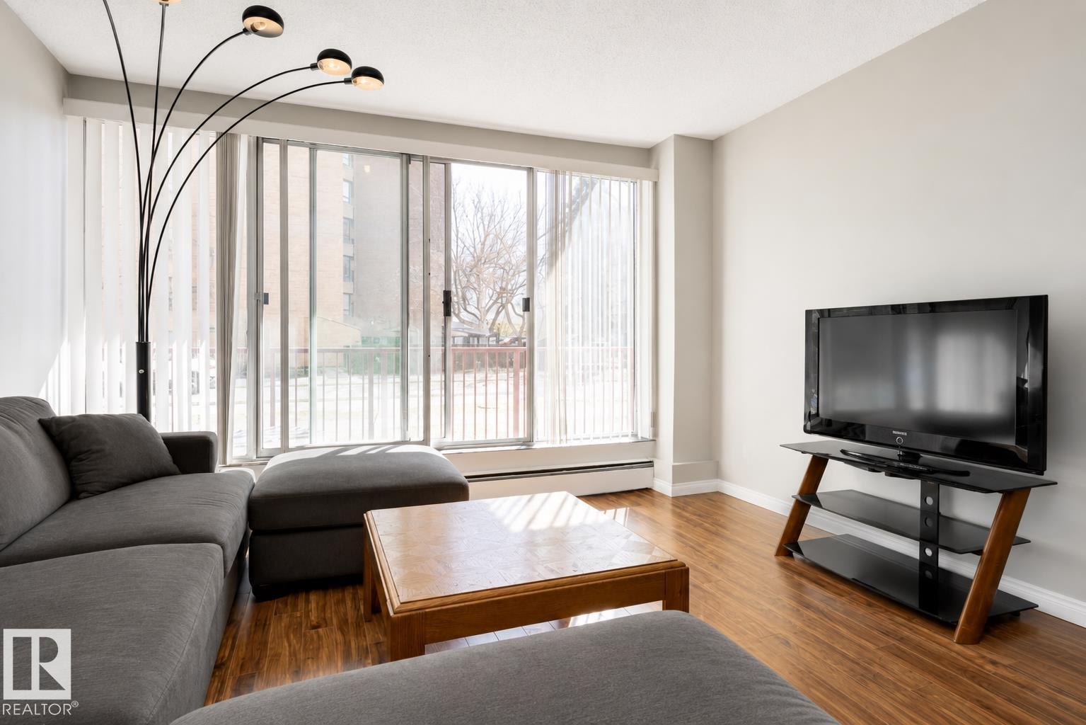 #103 11007 83 Av Nw Property Photo 7