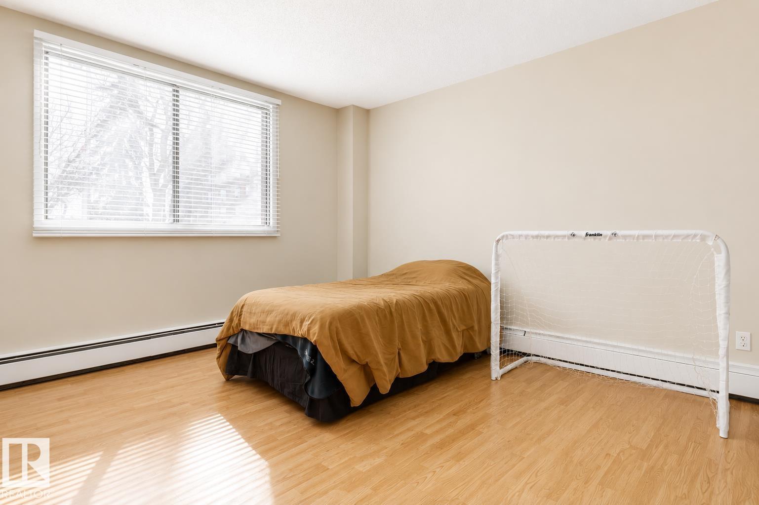 #103 11007 83 Av Nw Property Photo 17