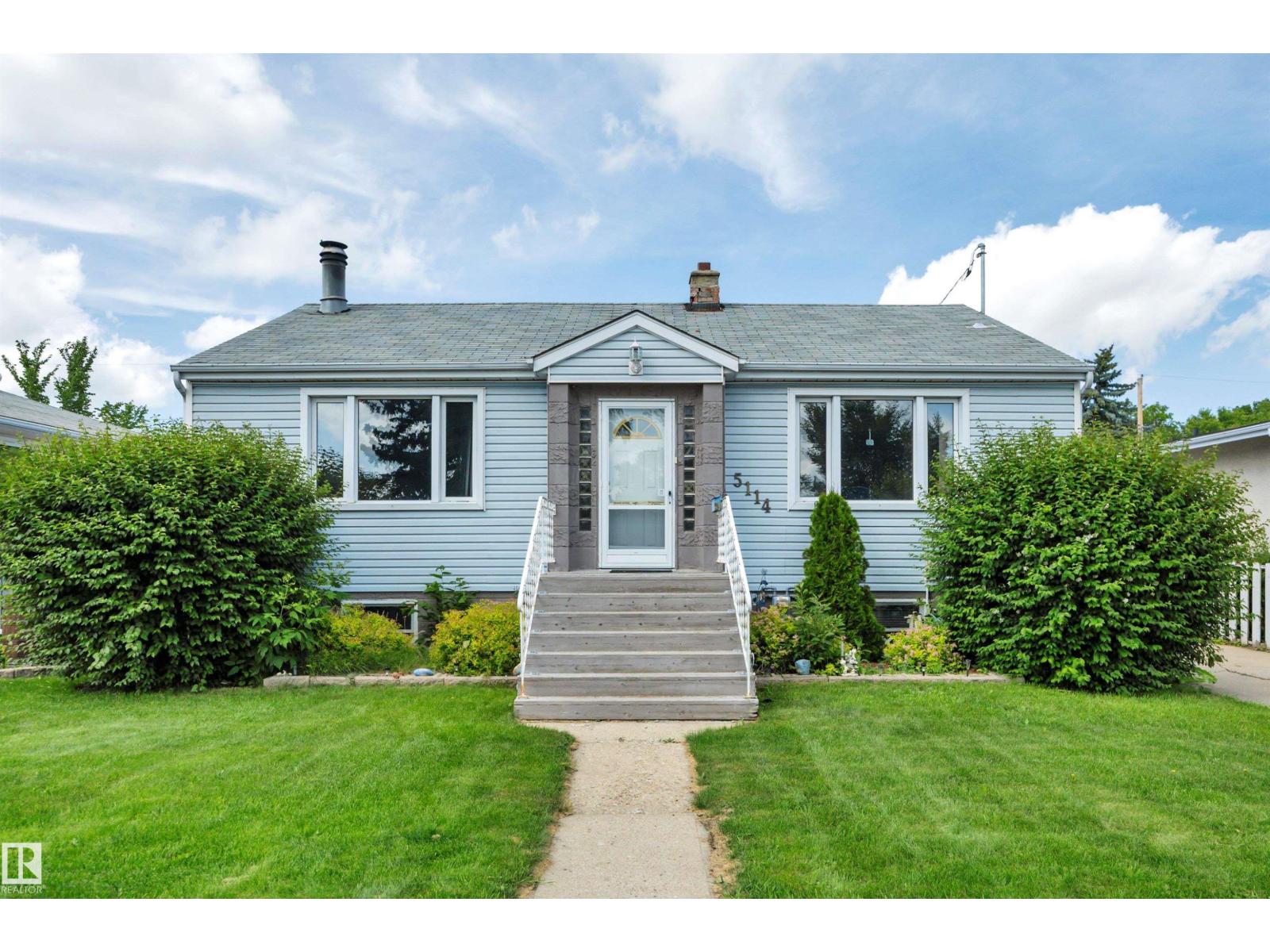 5114 47 AV Property Photo 1