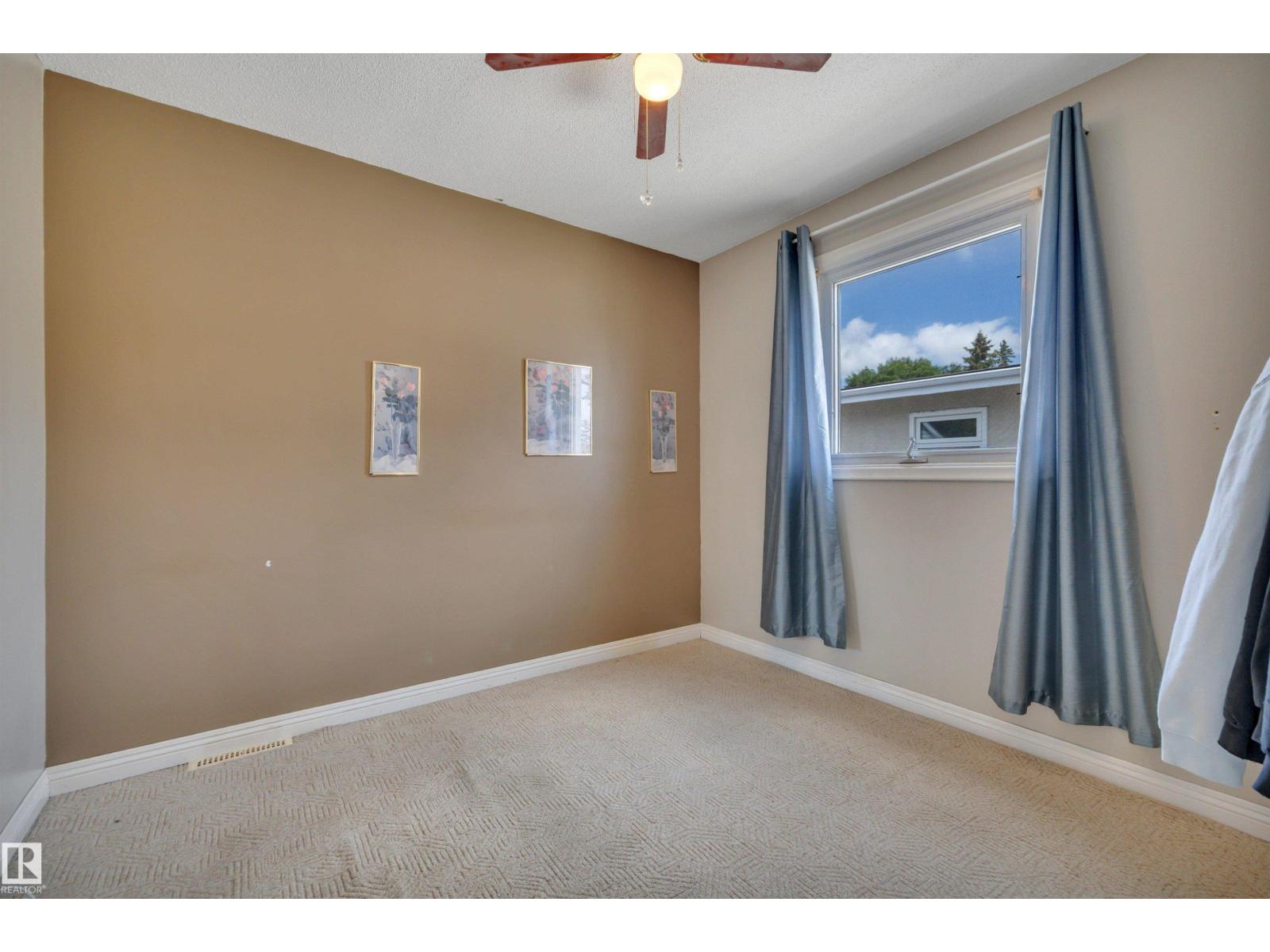 5114 47 Av Property Photo 18