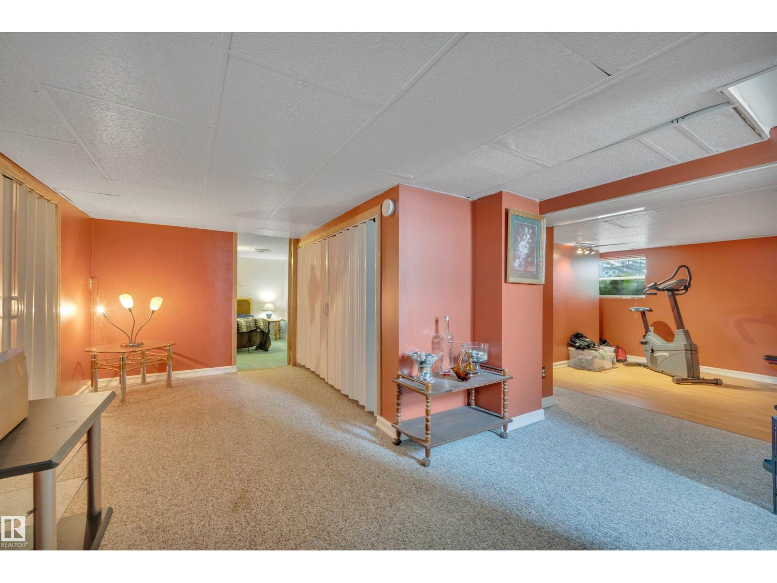 5114 47 Av Property Photo 31