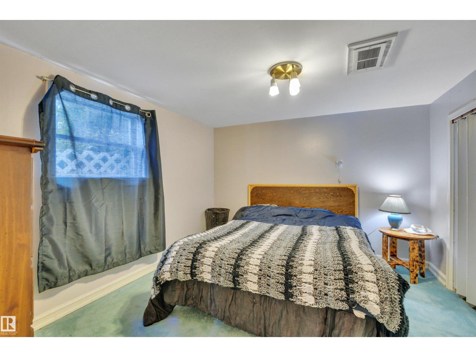 5114 47 Av Property Photo 33