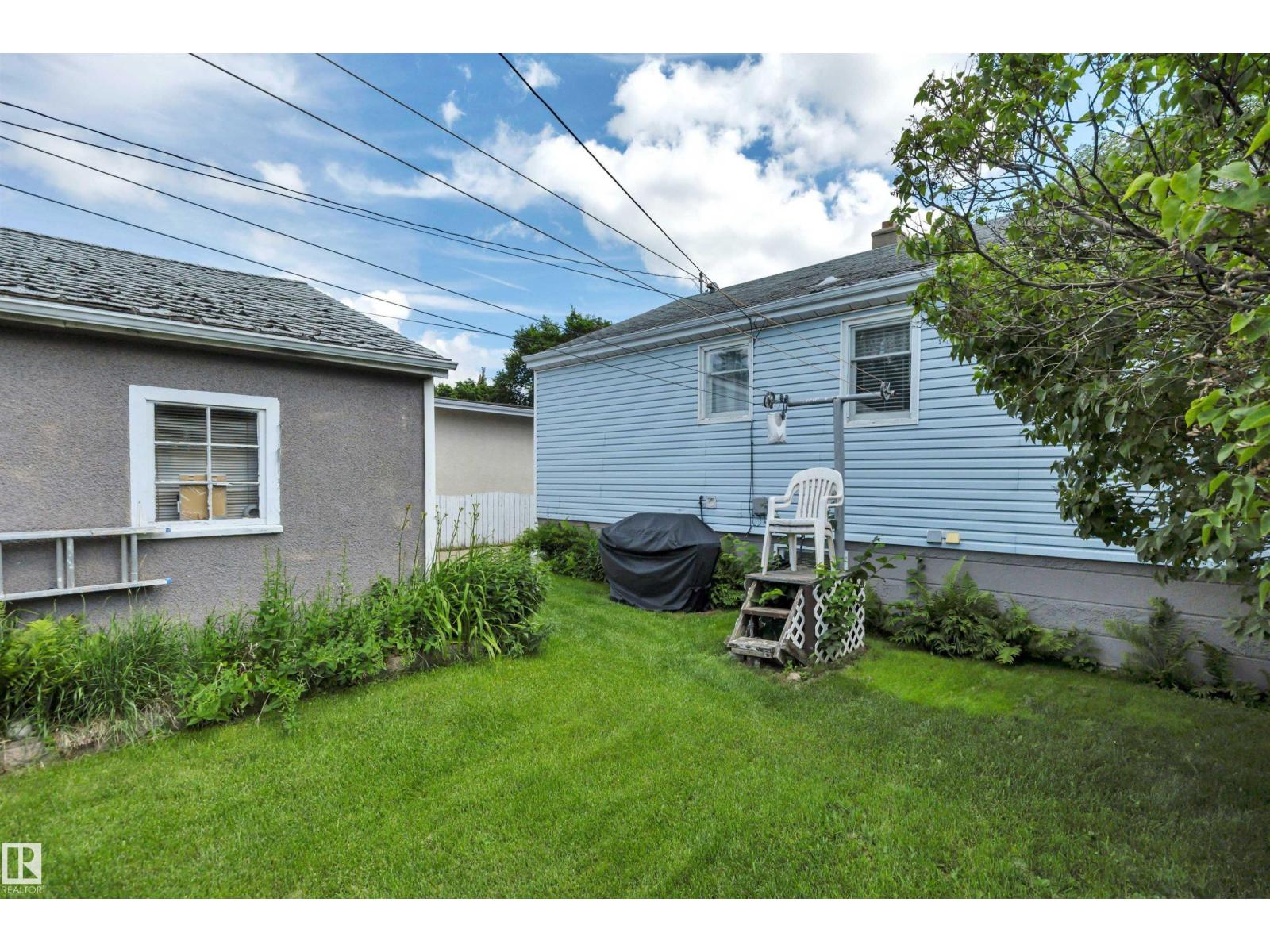 5114 47 Av Property Photo 39