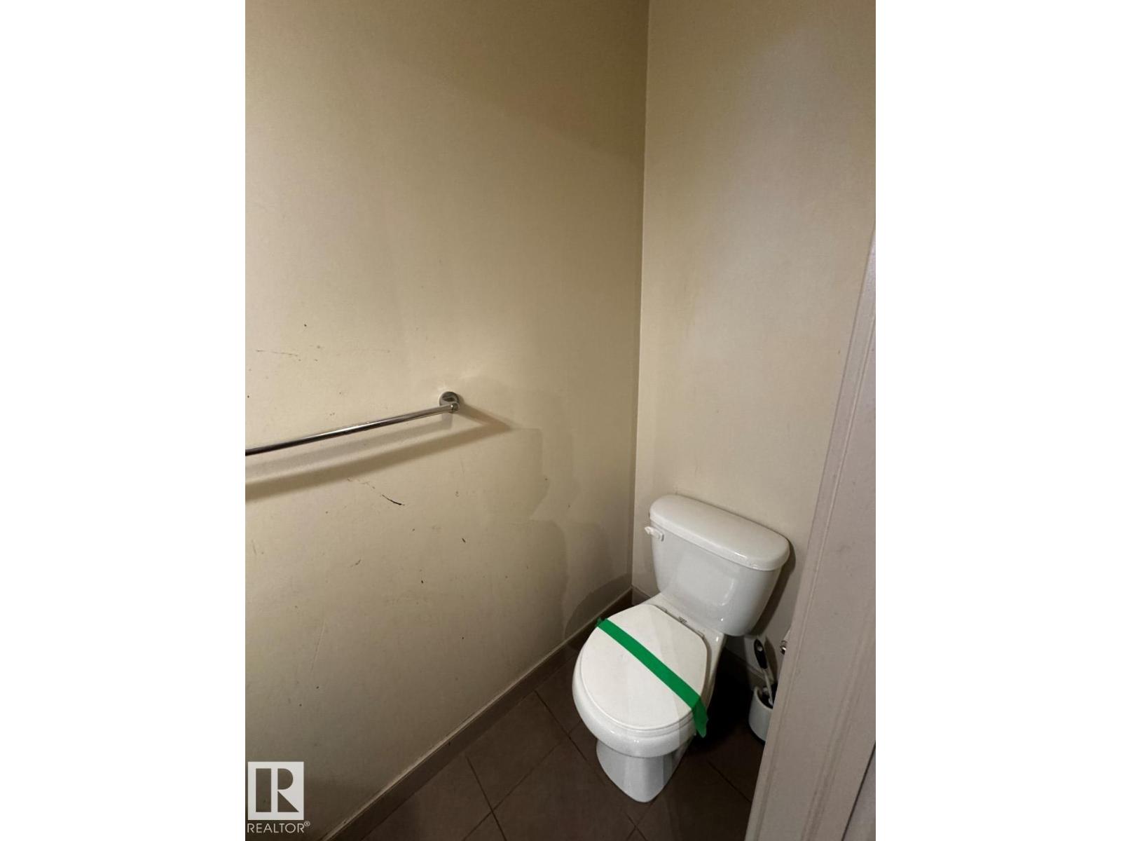#6 1820 34 Av Nw Property Photo 6