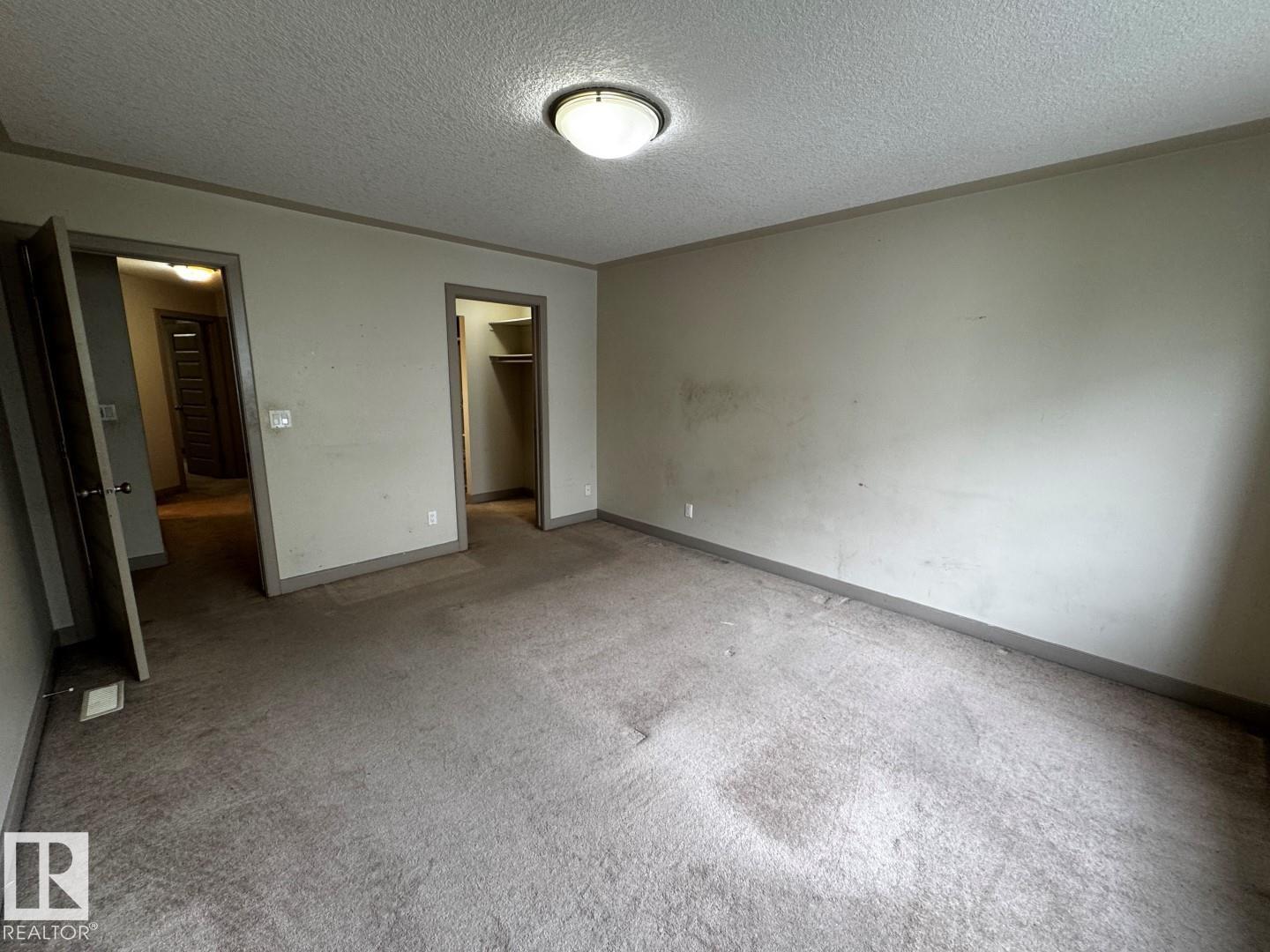 #6 1820 34 Av Nw Property Photo 8