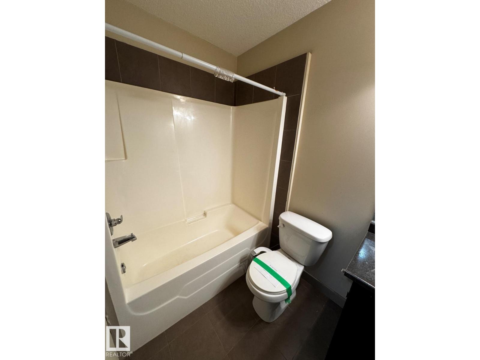 #6 1820 34 Av Nw Property Photo 17