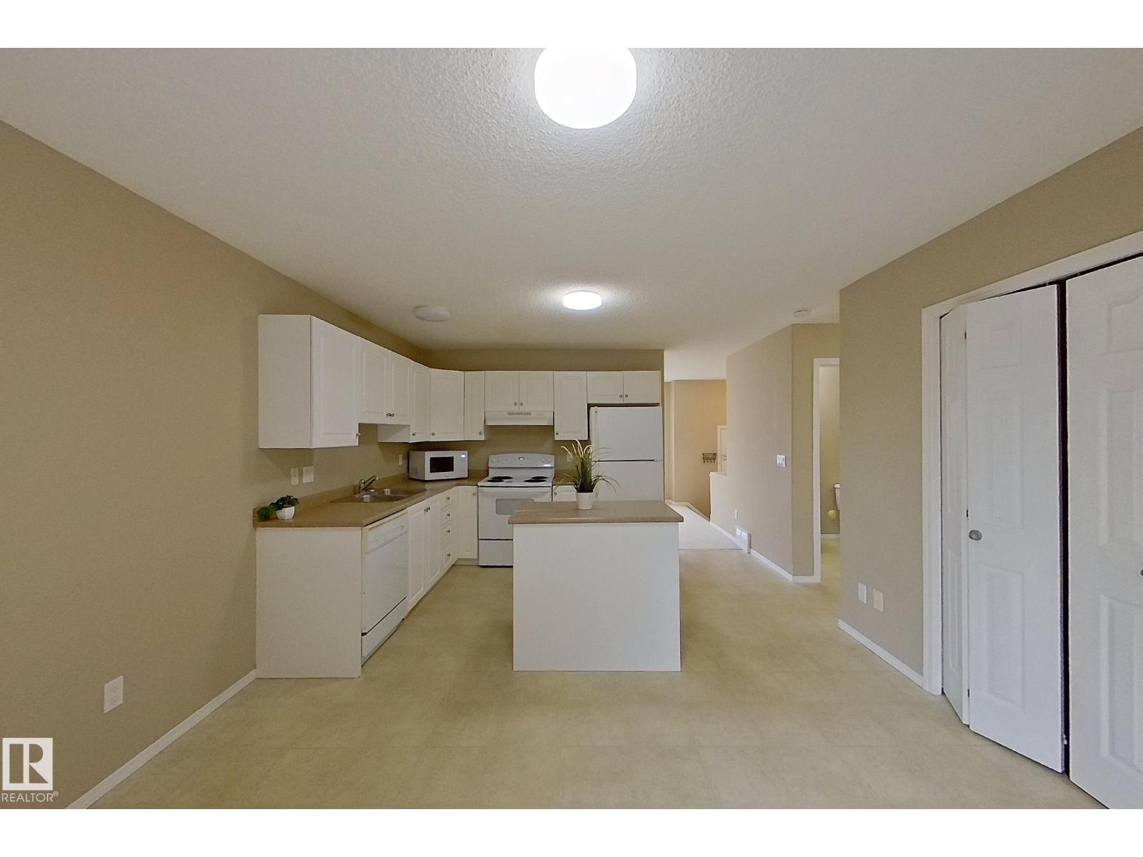 #7 16777 91 St Nw Nw Property Photo 11