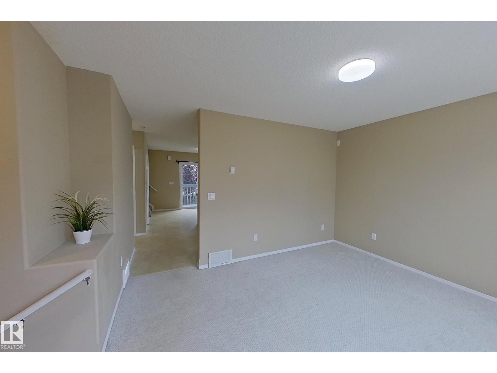 #7 16777 91 St Nw Nw Property Photo 18